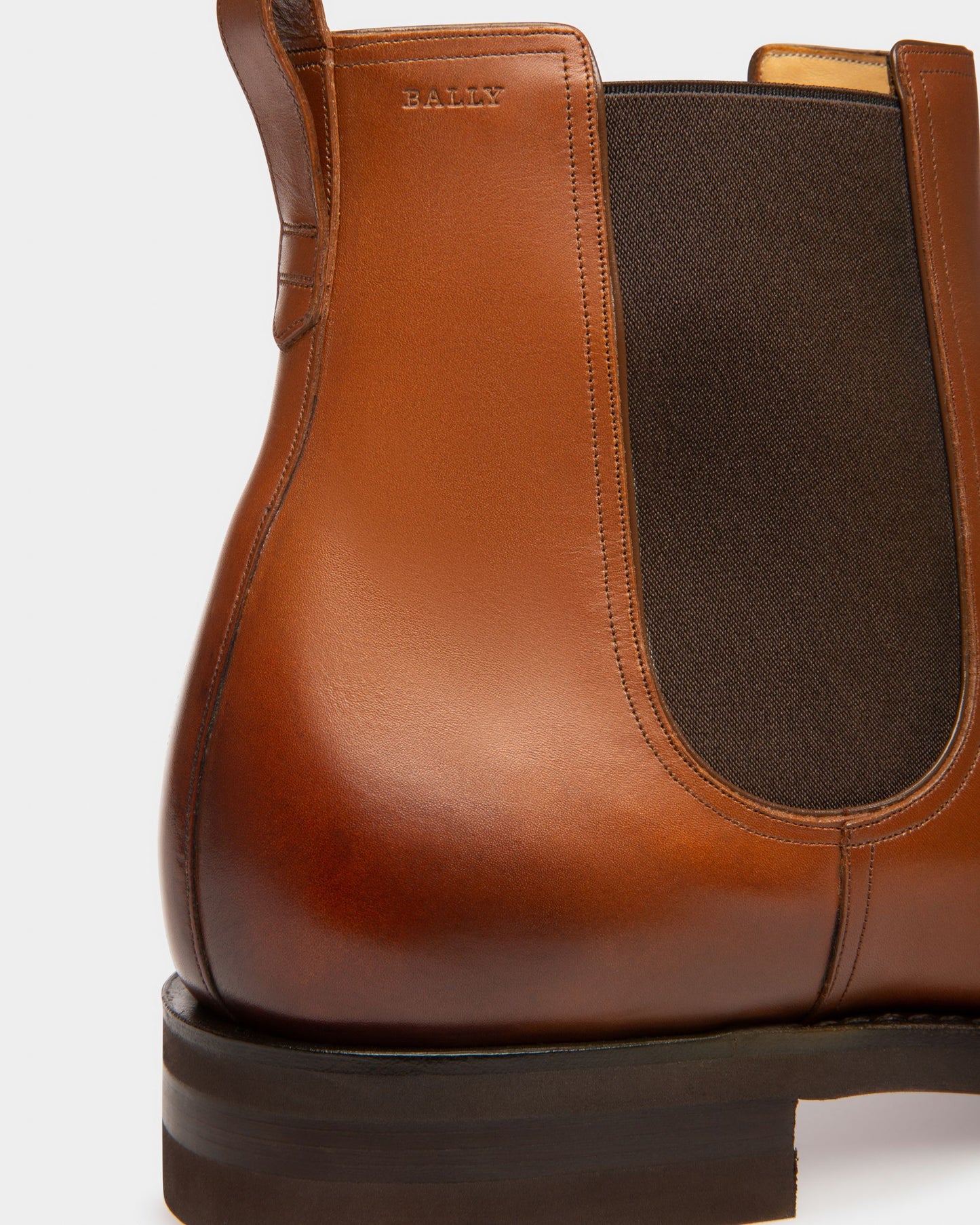 Scribe Novo Booties In Brown Leather