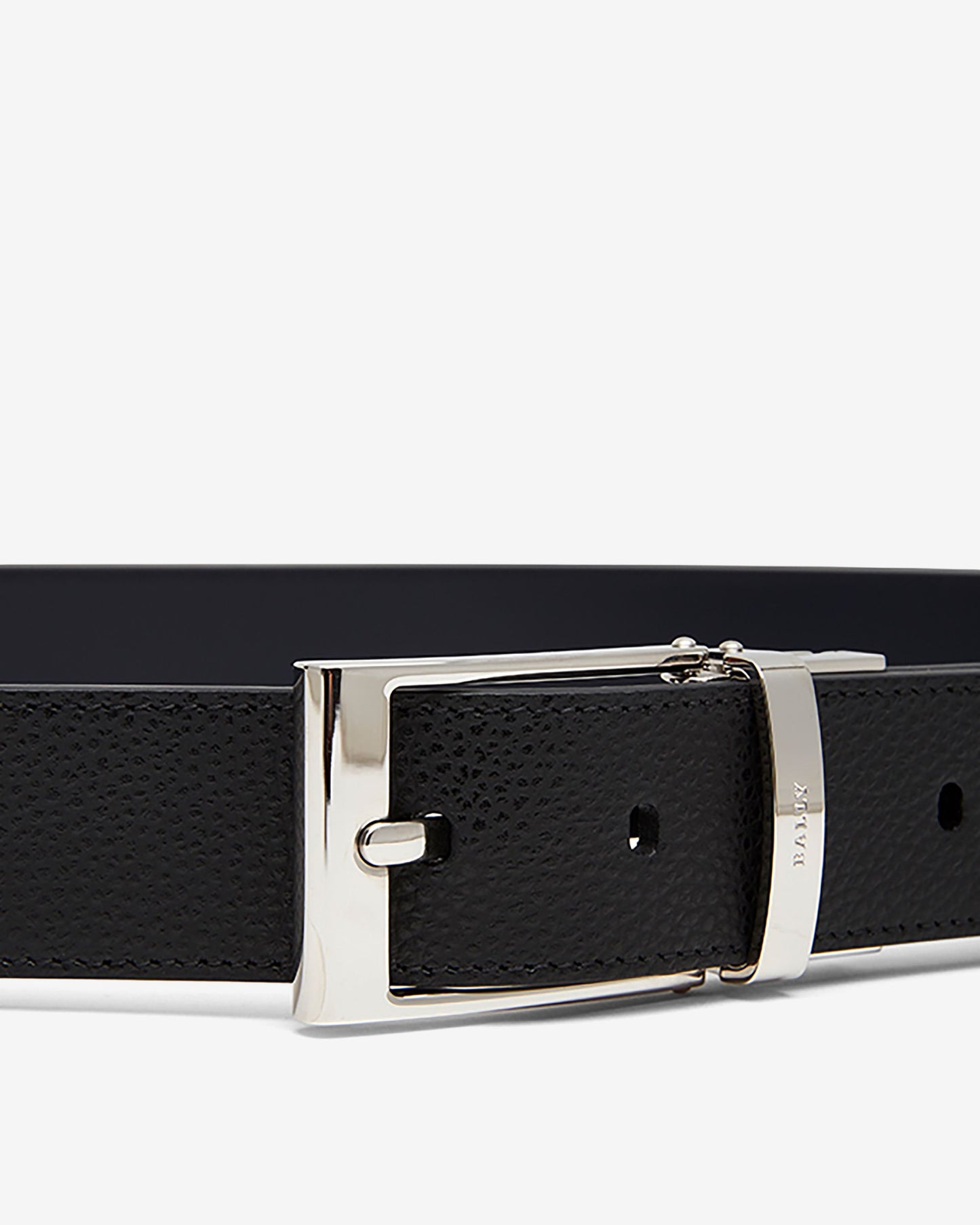 Reversible And Adjustable Belt in Black Leather
