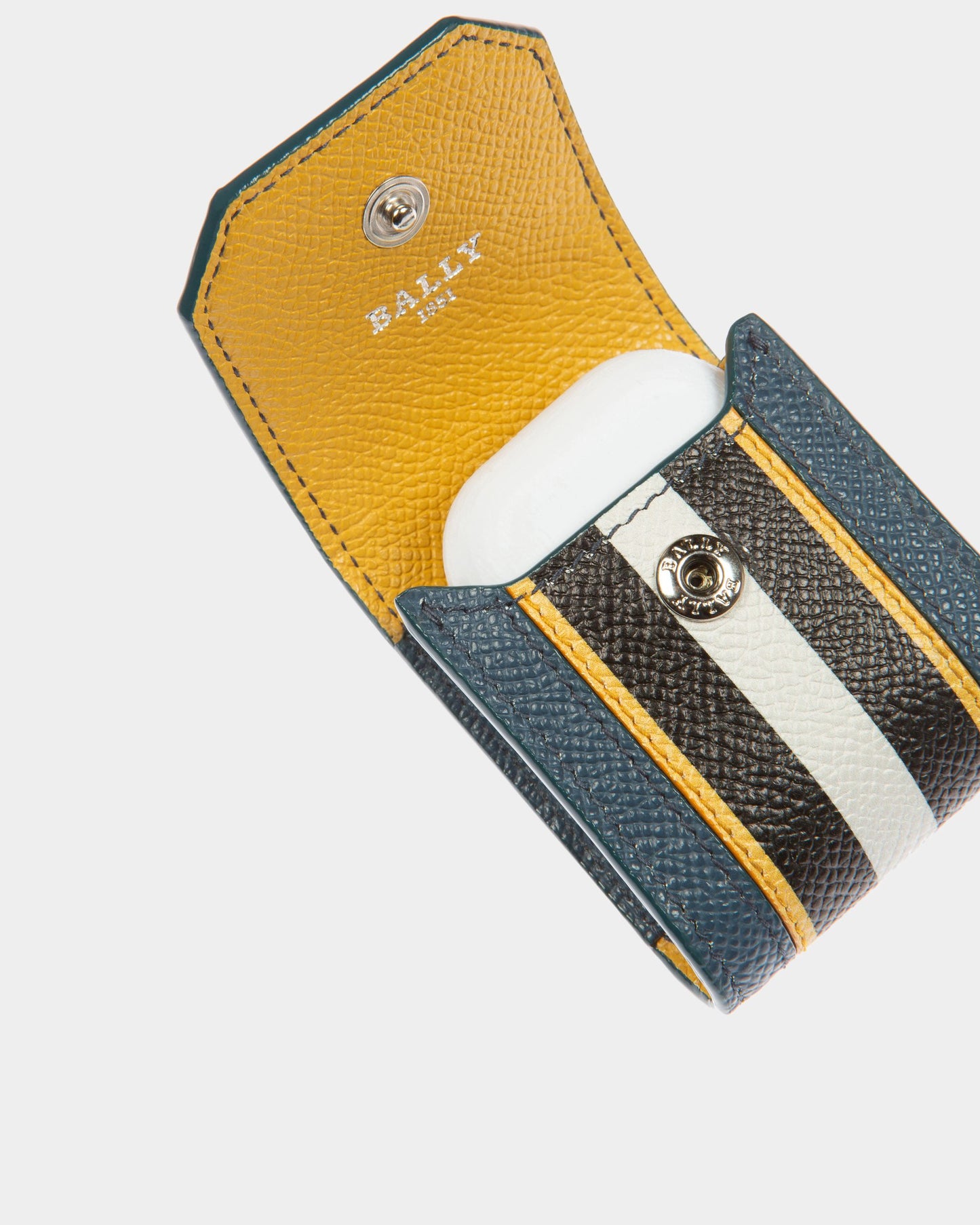 Bearp Leather Airpods Case In Blue