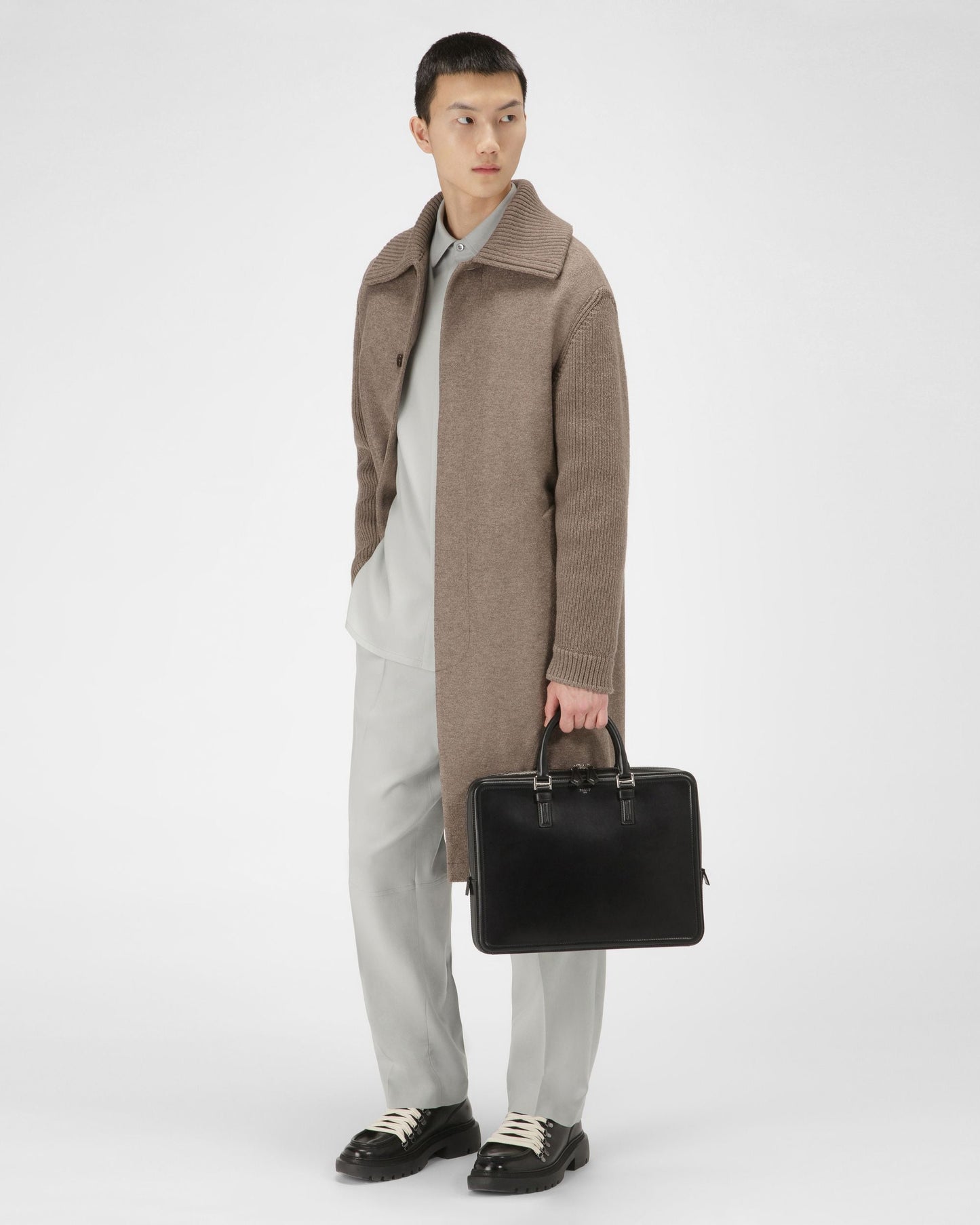 Sergy Leather Business Bag In Black