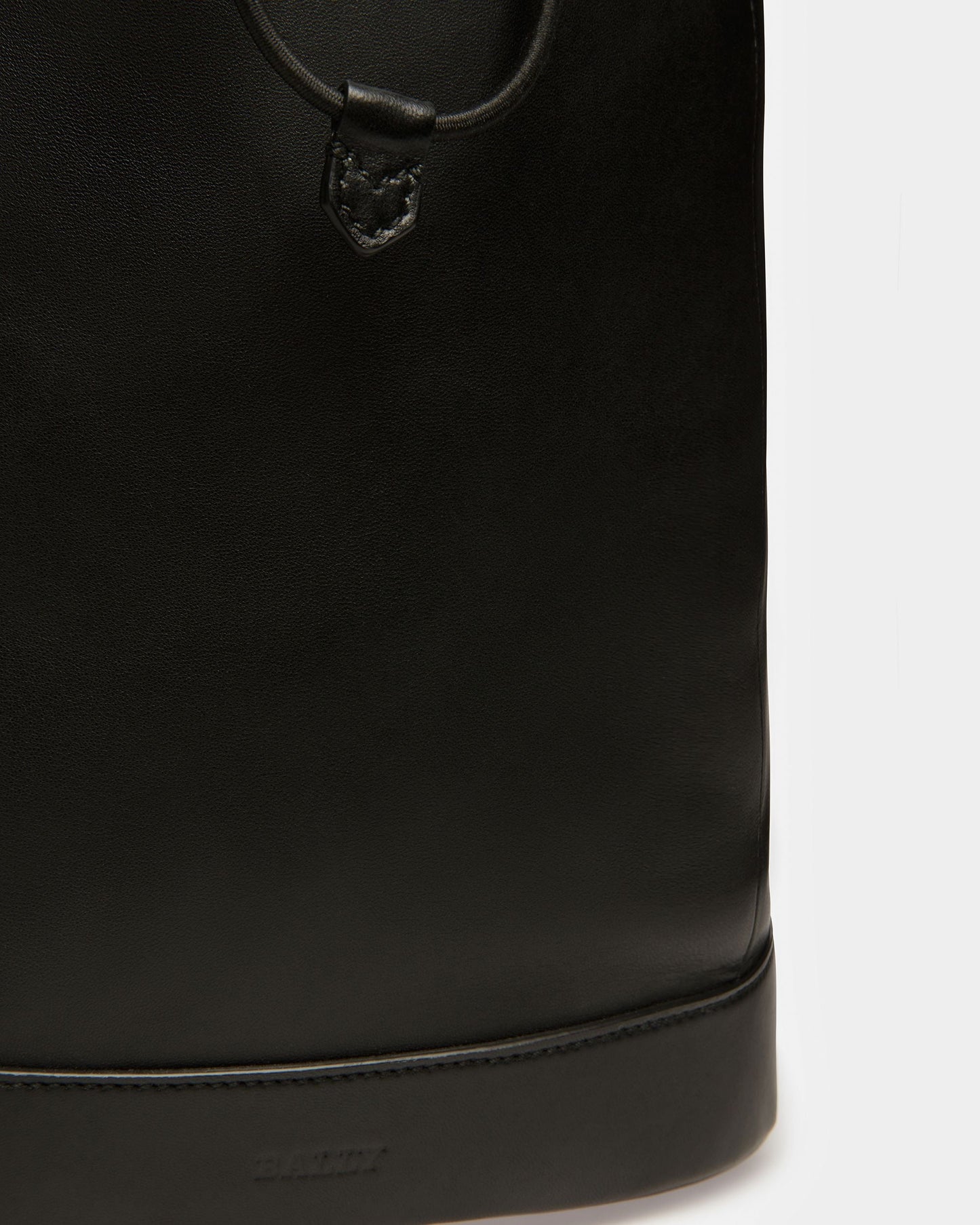 Azes Leather Sling Bag In Black