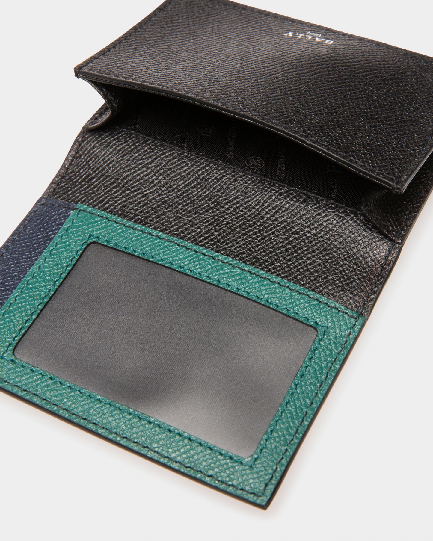 Balee Leather Beniness Card Holder In Green