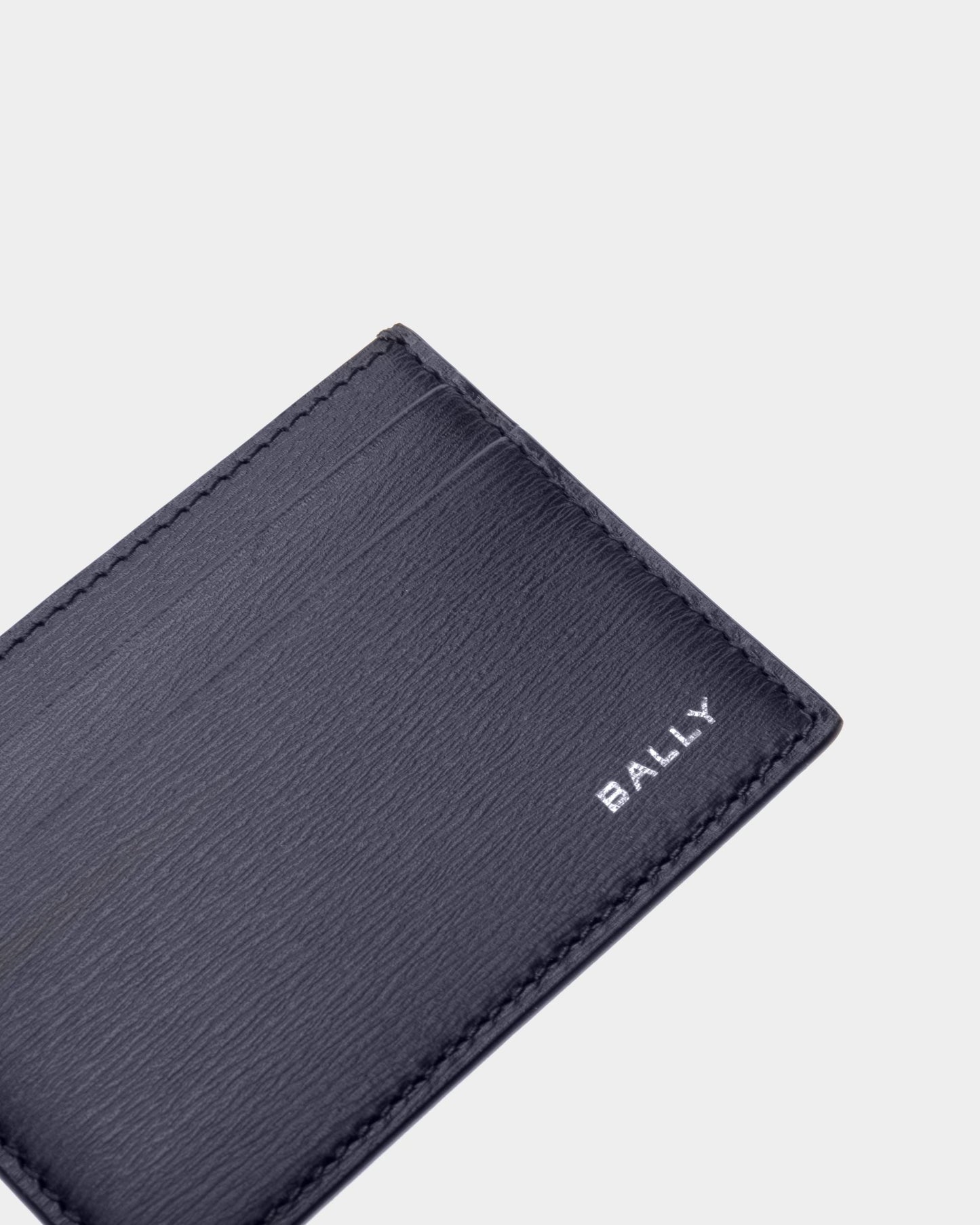 Crossing Card Holder | Men's Card Holder | Midnight Leather | Bally | Still Life Detail