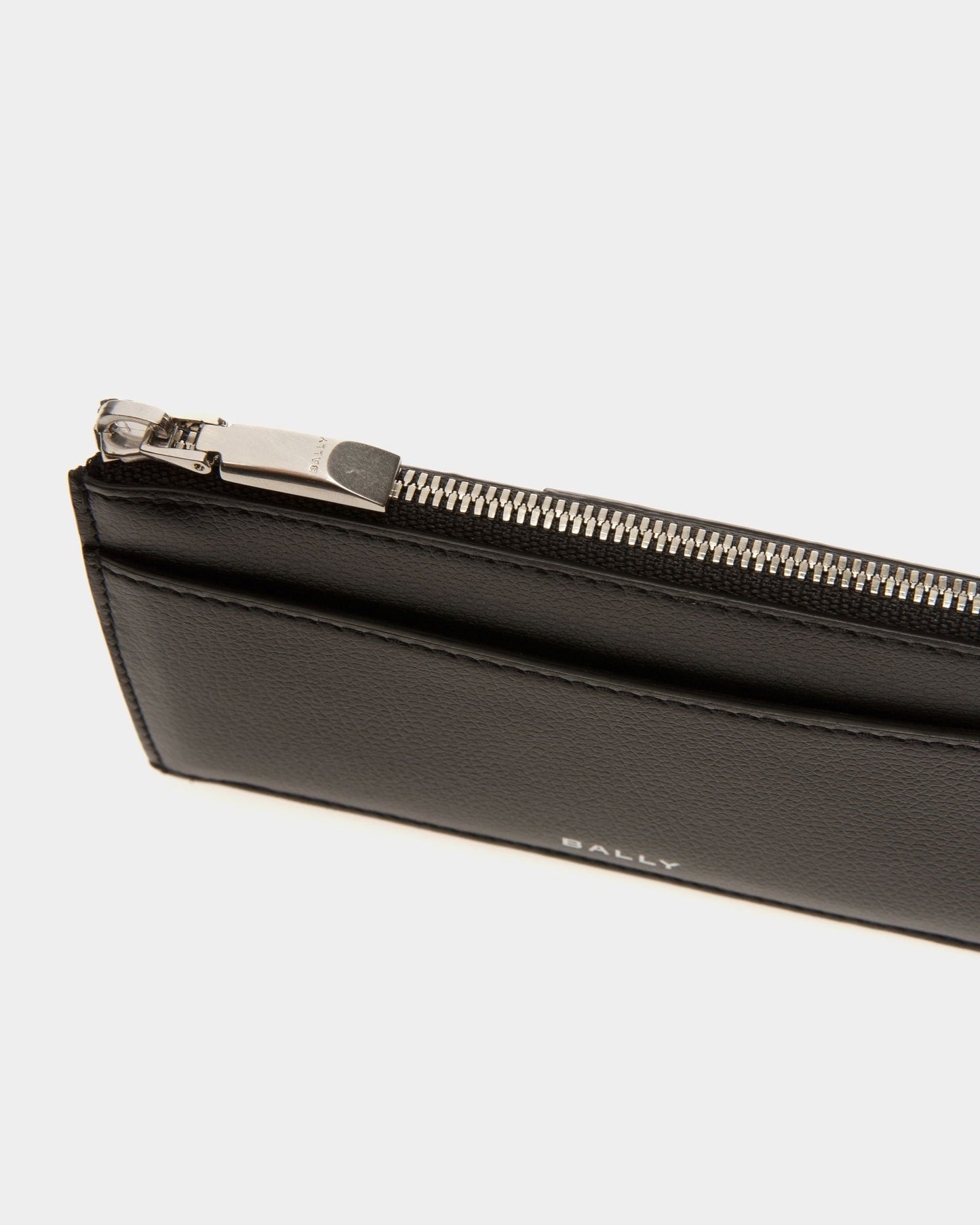 Banque Business Card Holder | Men's Business Card Holder | Black Leather | Bally | Still Life Detail
