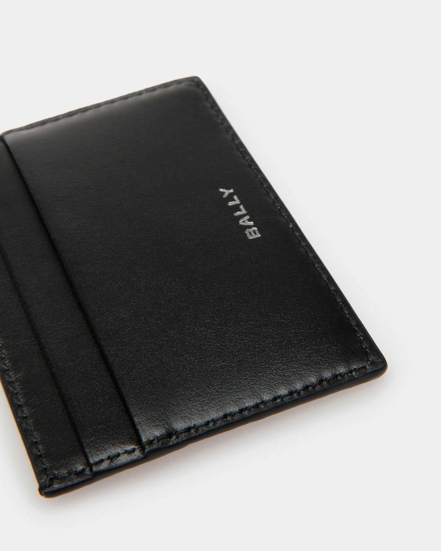 Lago Business Card Holder | Men's Business Card Holder | Midnight Leather | Bally | Still Life Detail