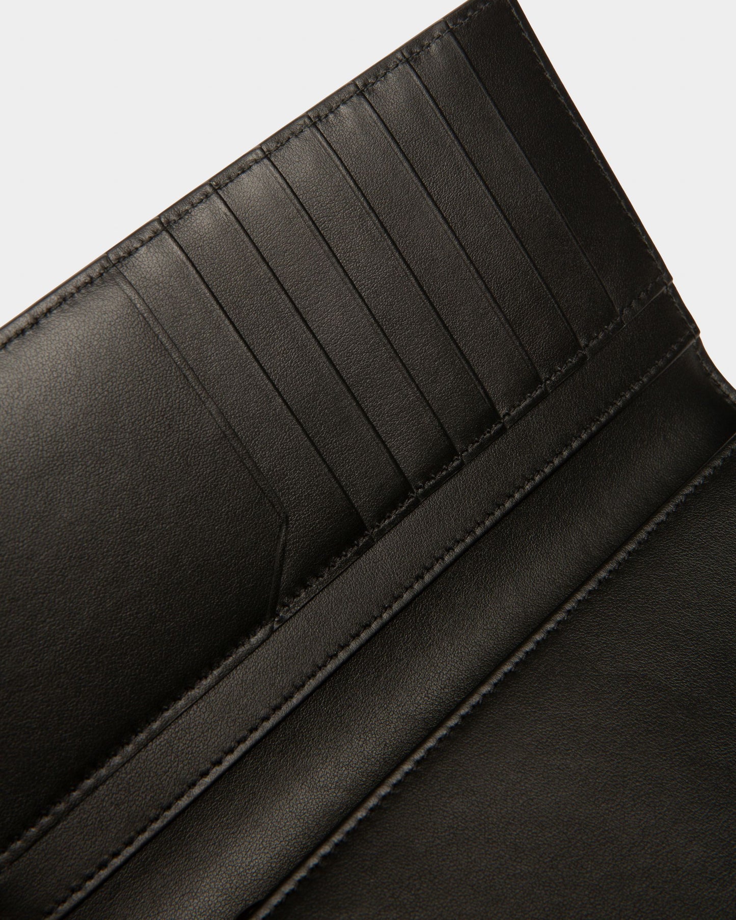 Scaliro Leather Continental Wallet In Black