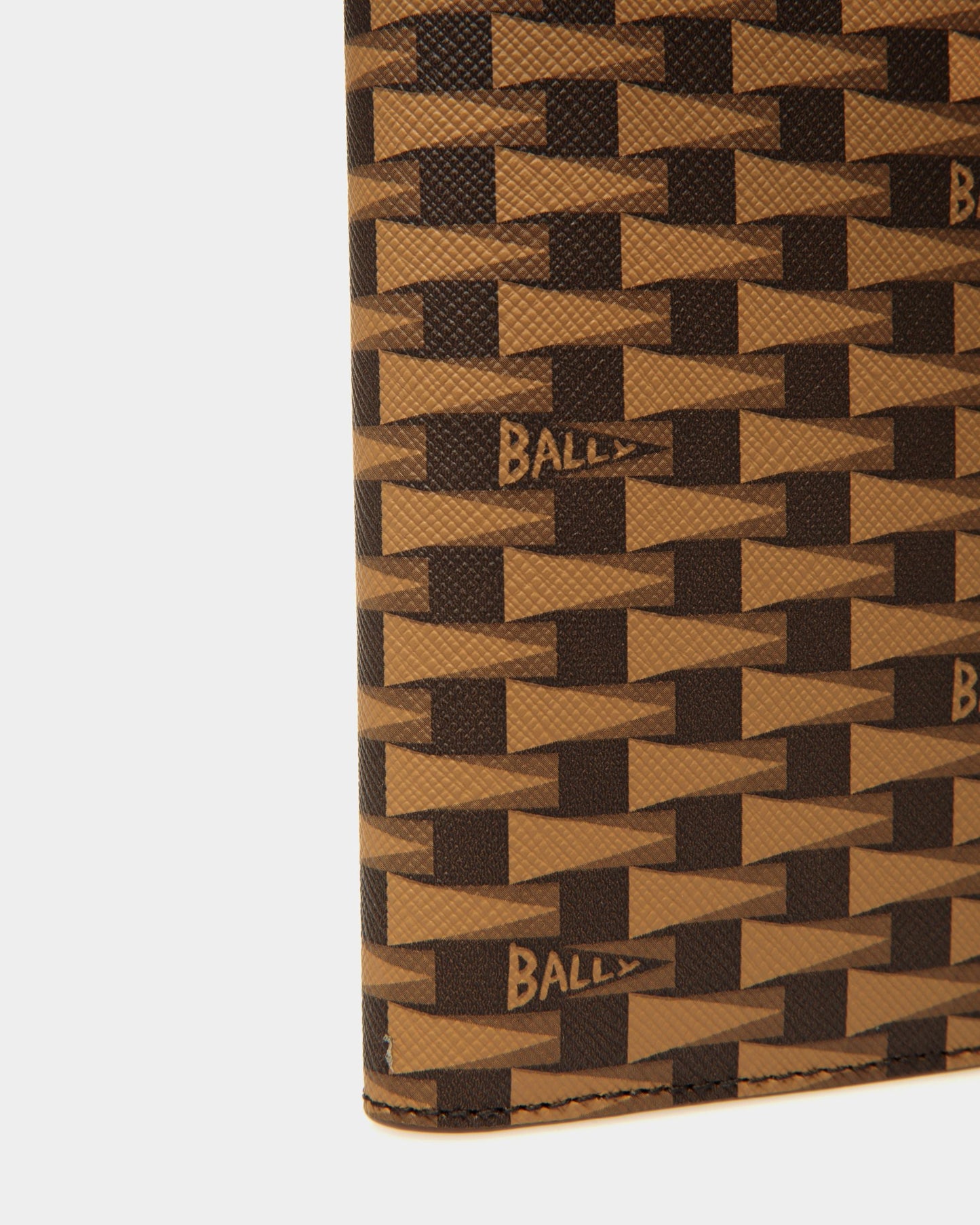 Pennant Continental Wallet | Men's Wallet | Desert TPU | Bally | Still Life Detail