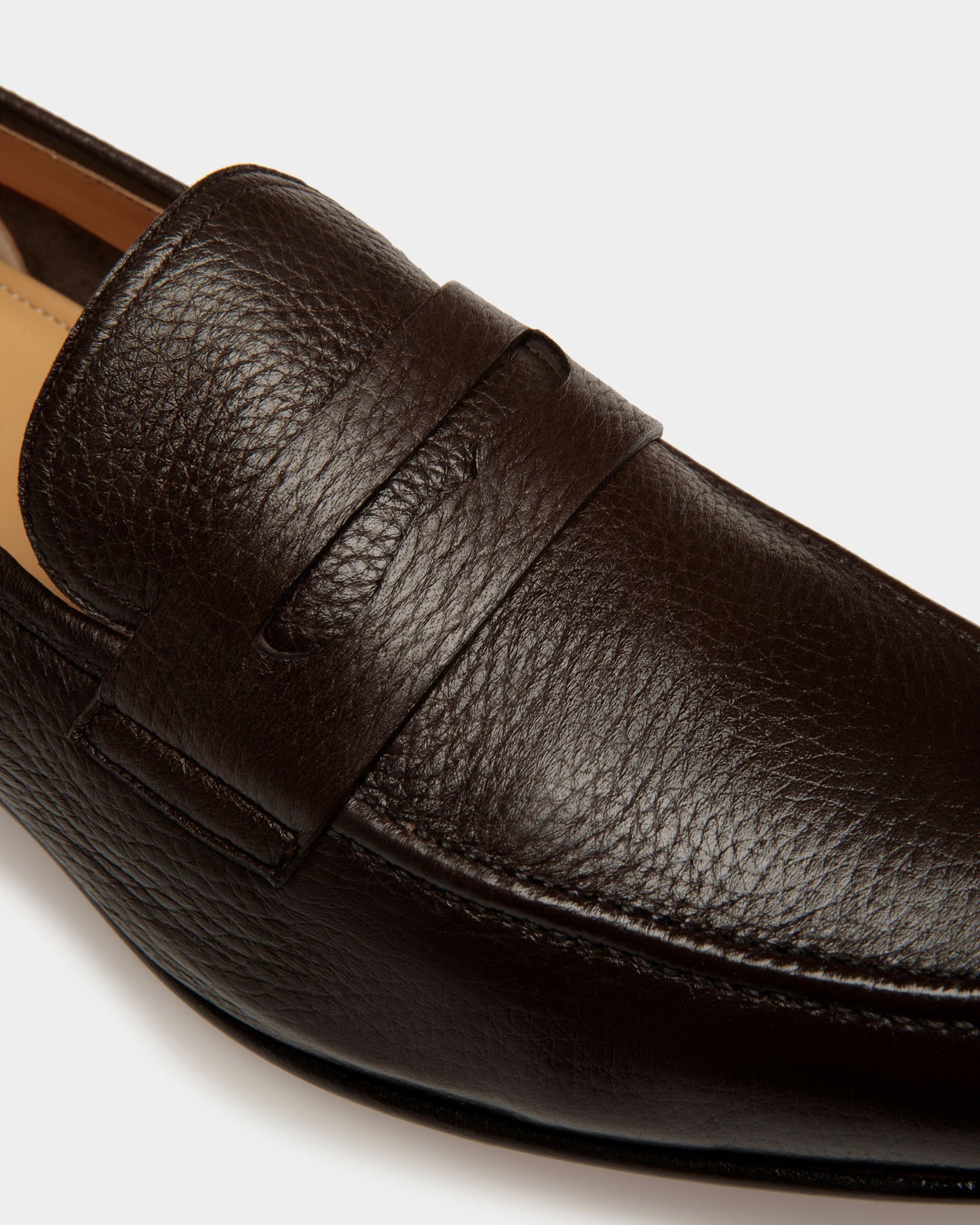 Suisse Loafers In Brown Leather