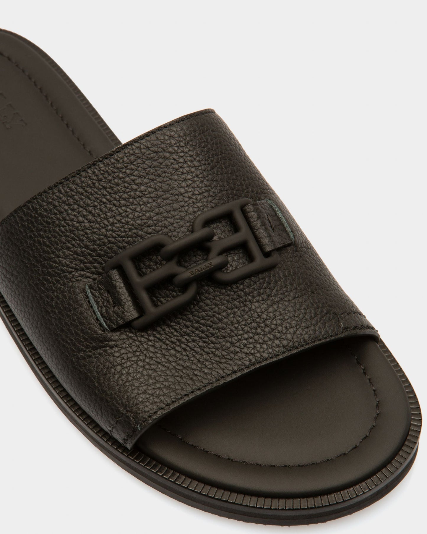Jareth Leather Sandals In Black