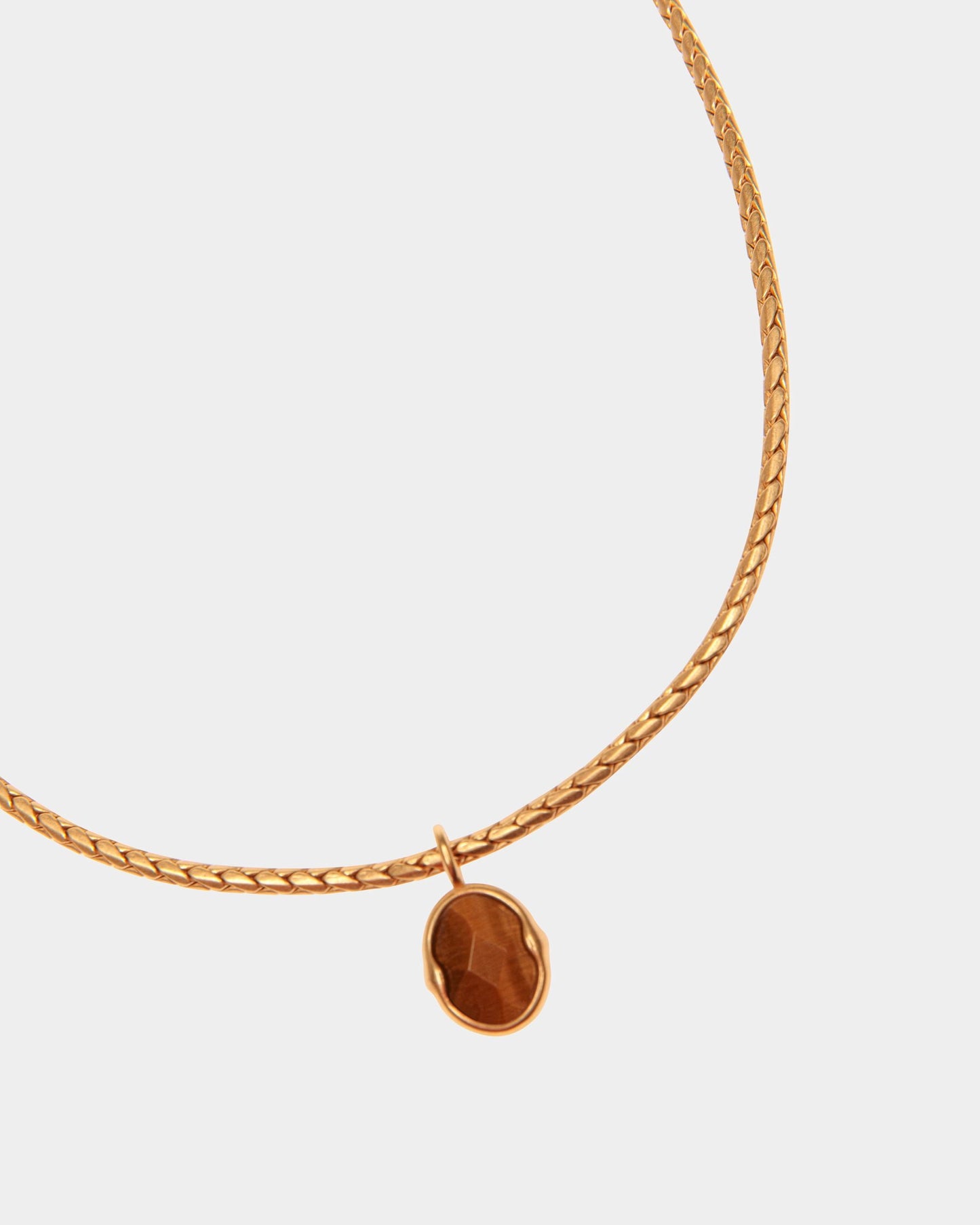 Frame Outline Necklace | Women's Necklace | Hammered Gold | Bally | Still Life Detail