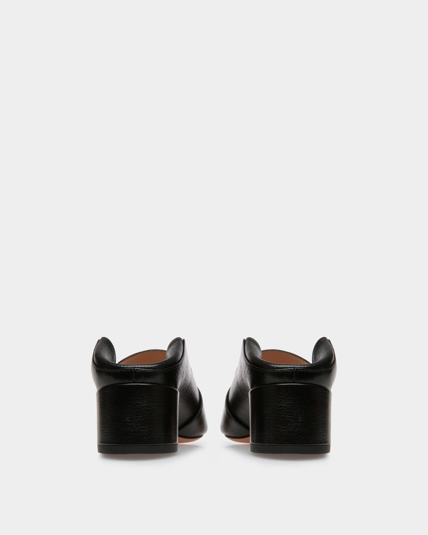 Janelle Leather Pumps In Black