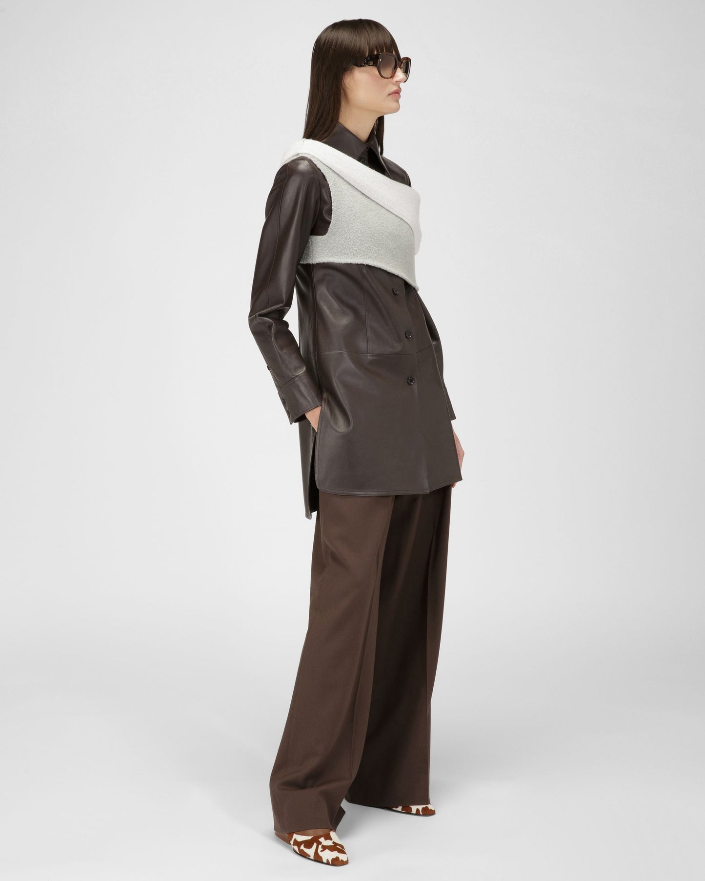 Girelle Leather Pumps In White & Brown