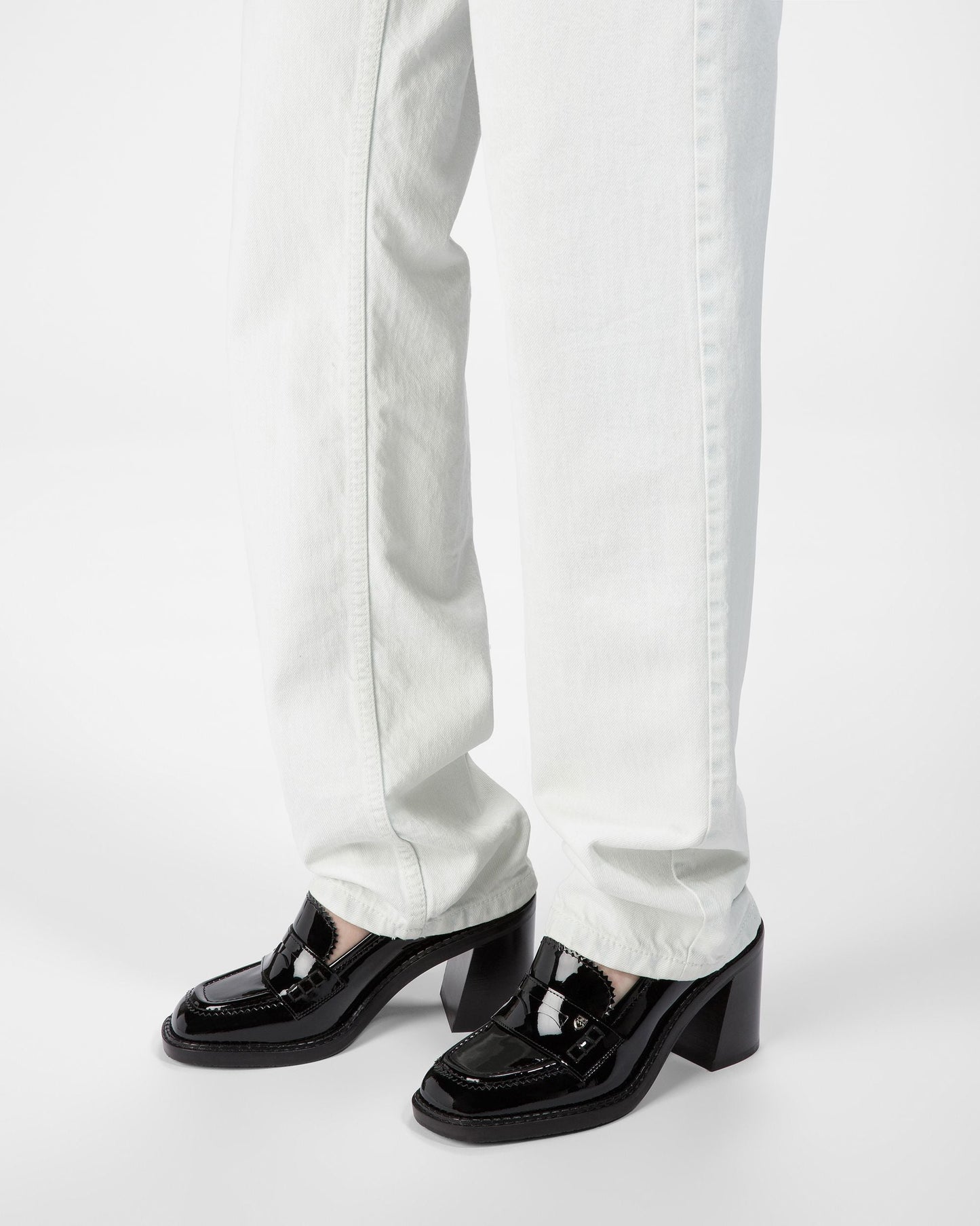 Elly Leather Moccasins In Black