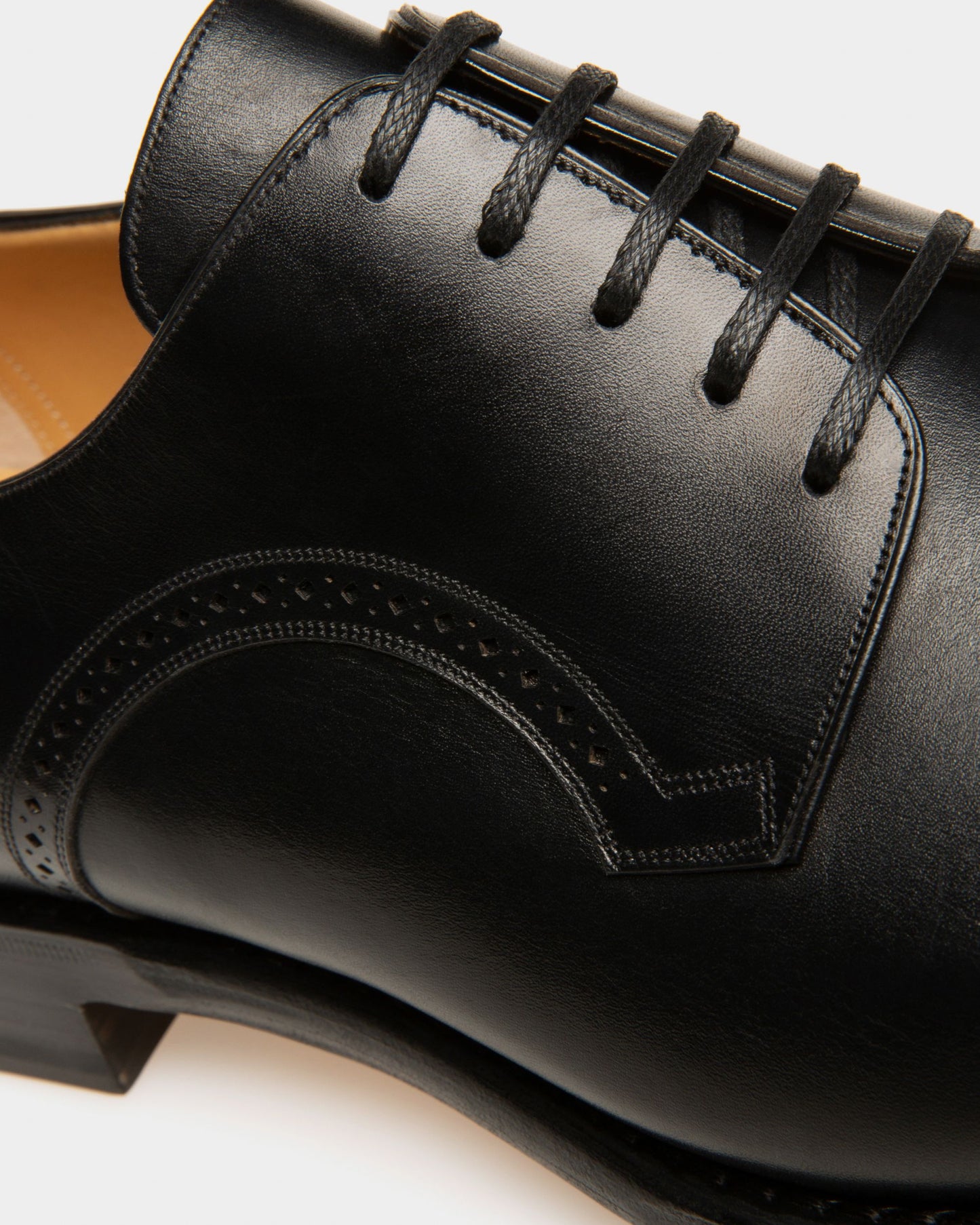 Scamardo Leather Derby Shoes In Black