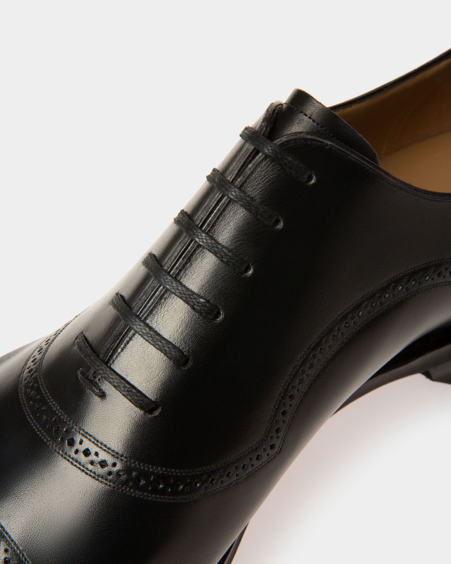 Scotch Men's Leather Oxford Lace-Up Shoe In Black