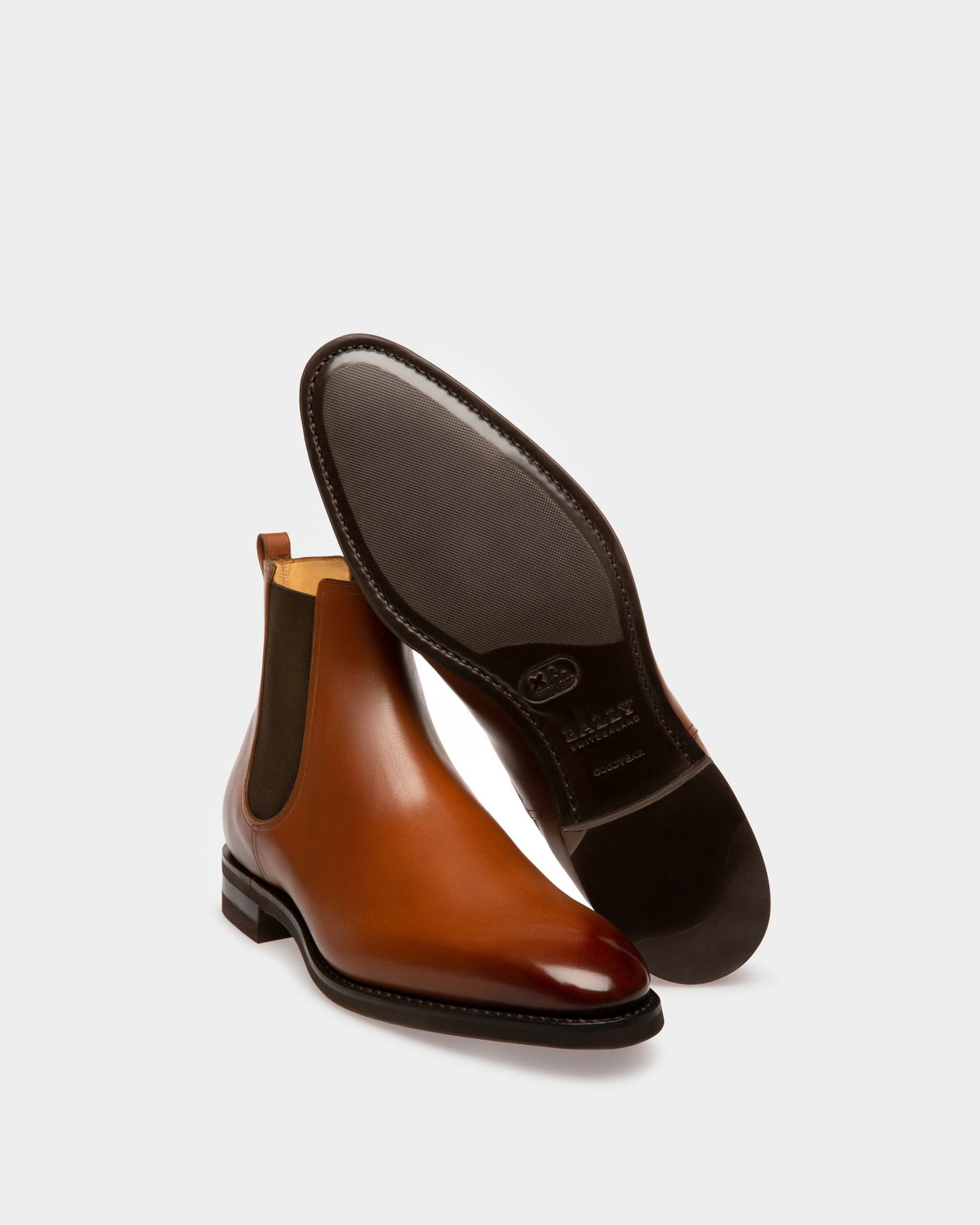 Scribe Novo Booties In Brown Leather
