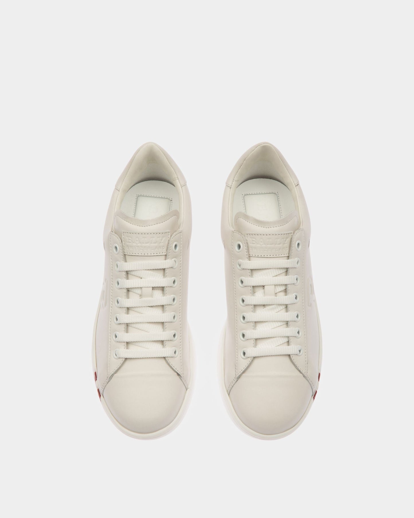 Wivian Leather Sneakers In White