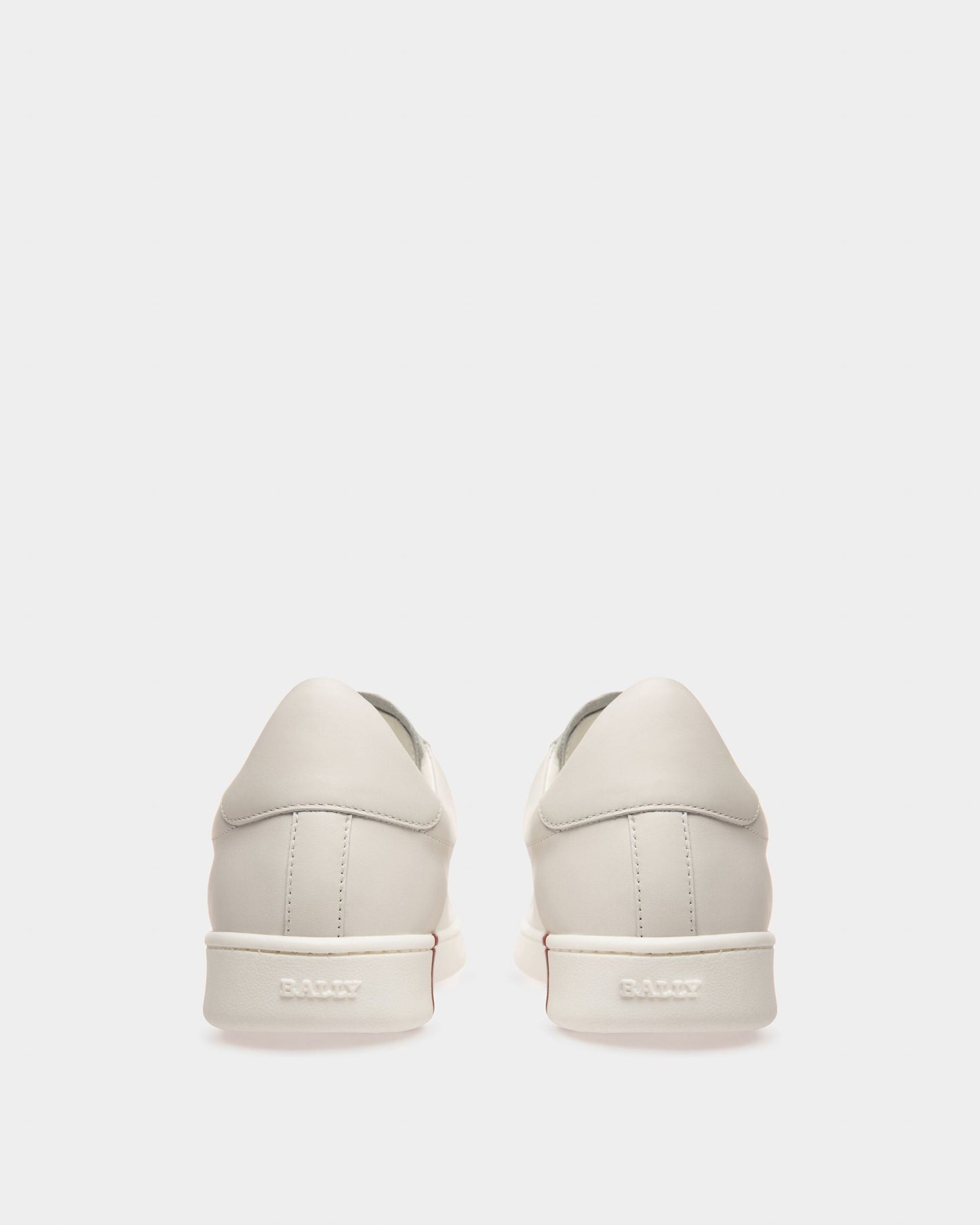 Wivian Leather Sneakers In White