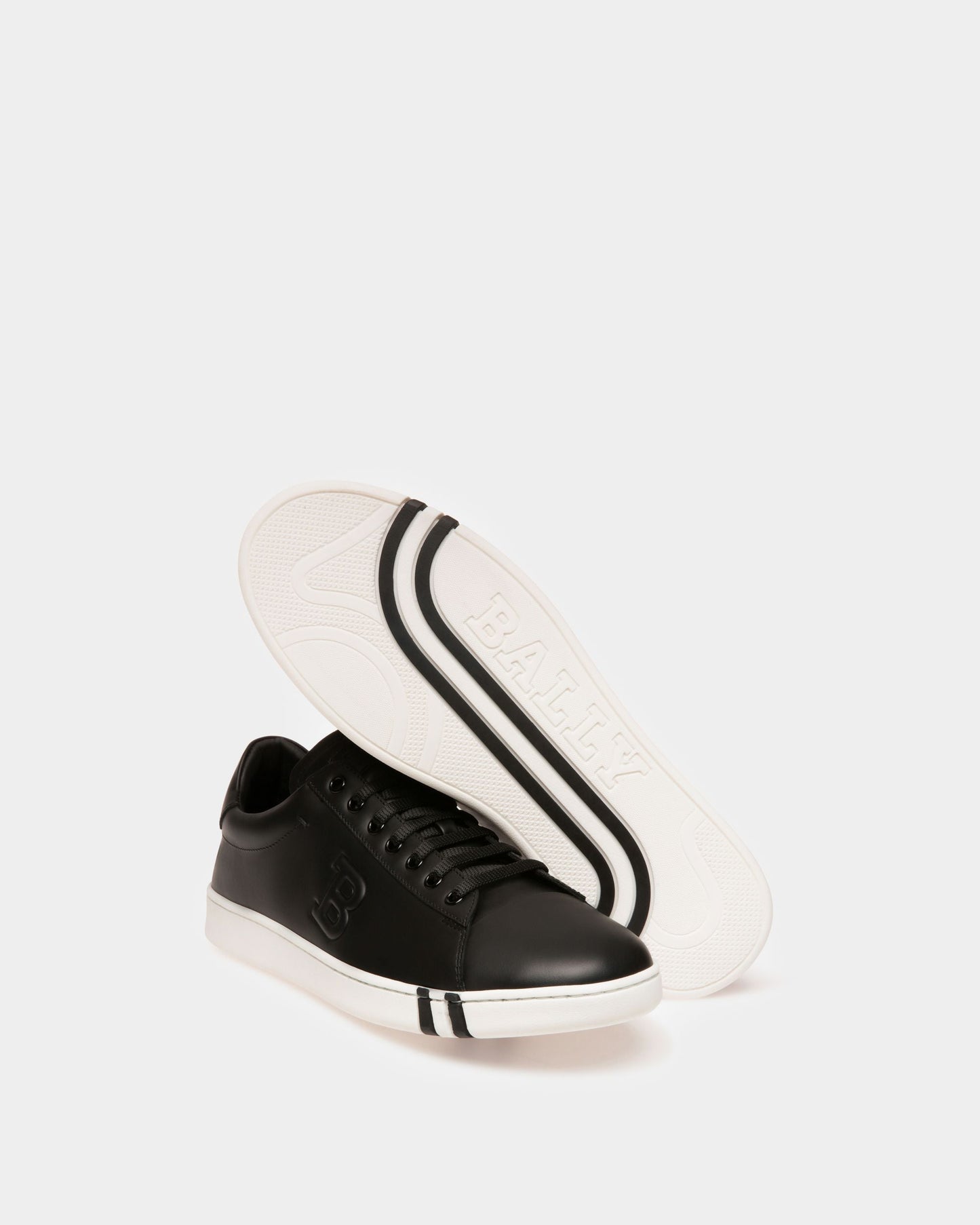Asher Leather Sneakers In Black
