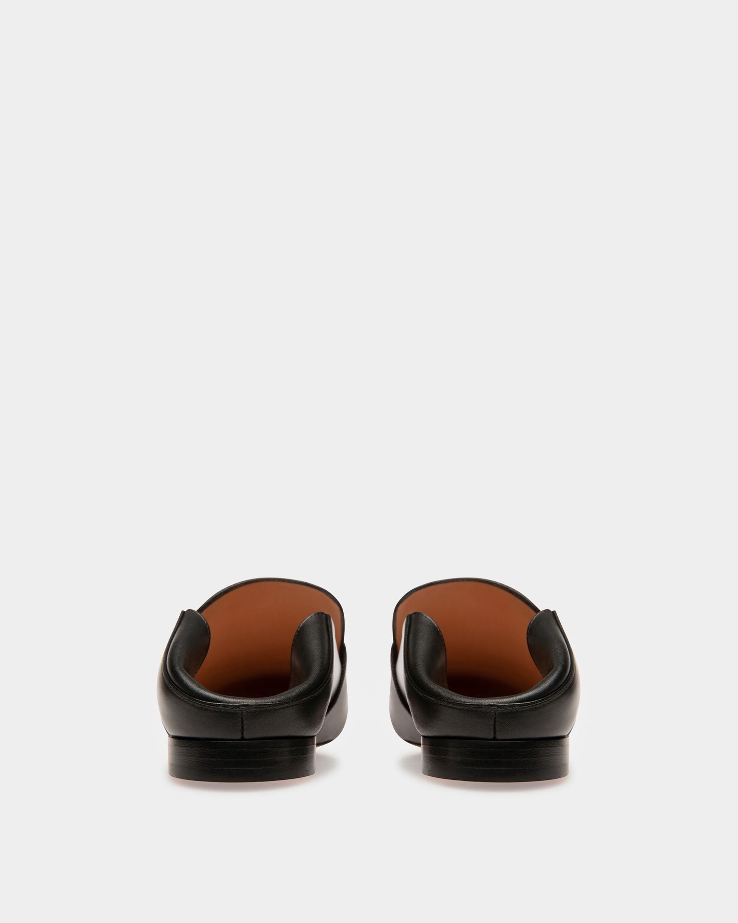 Janelle Leather Slippers In Black