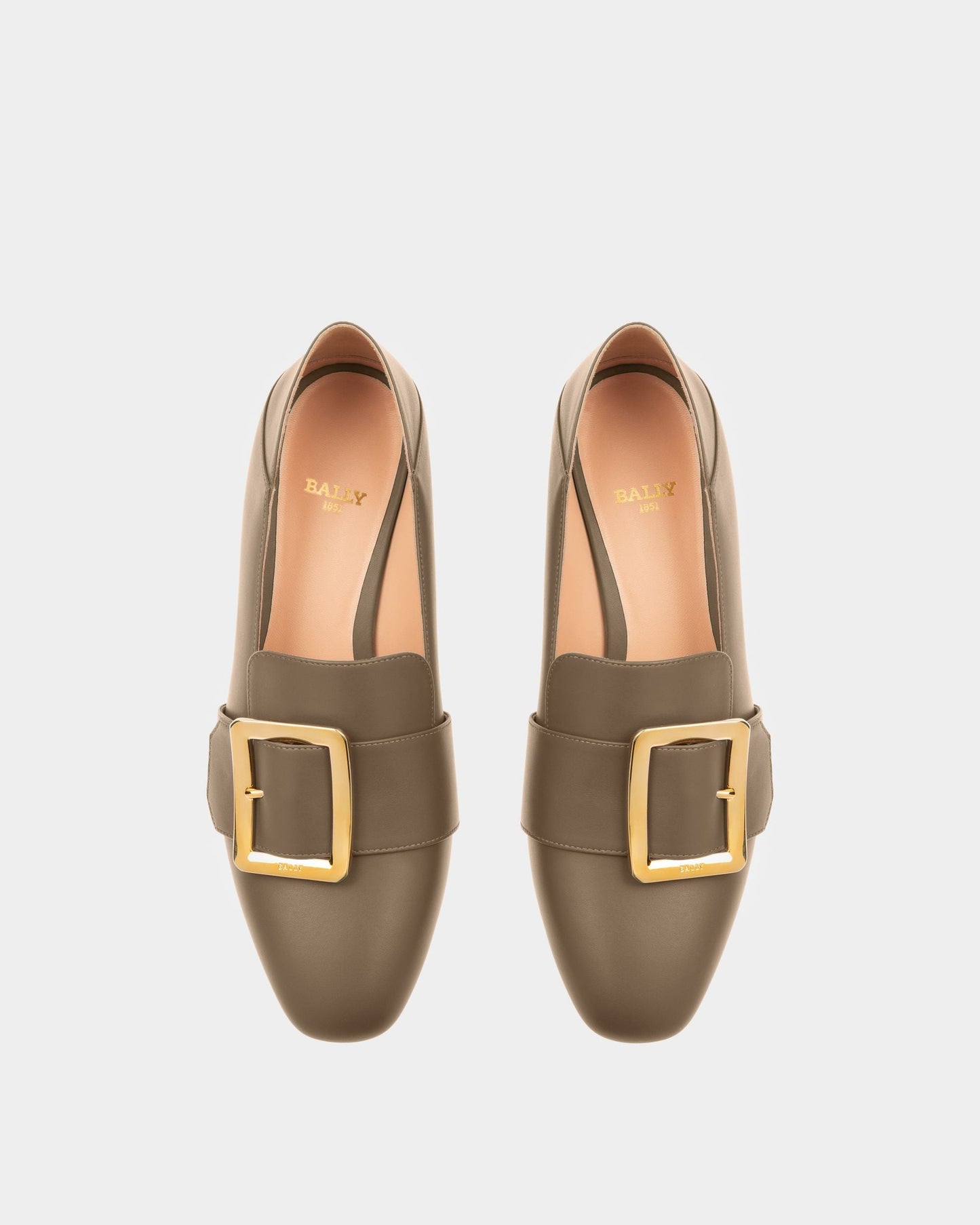 Janelle Leather Pumps In Taupe