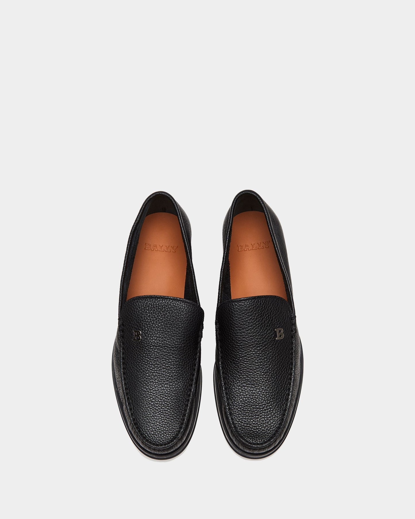 Moccasin in Black Grained Leather