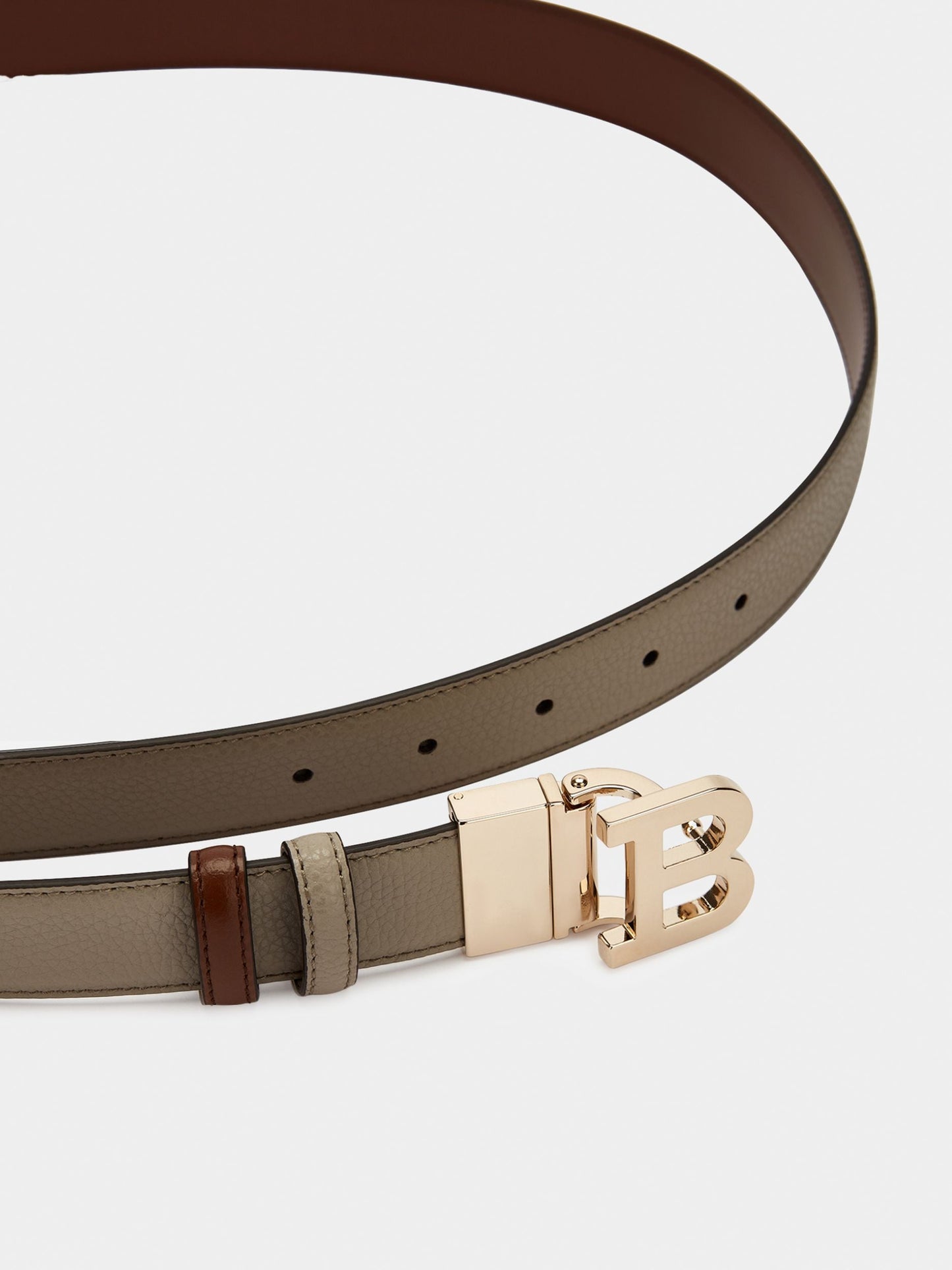 Reversible And Adjustable Belt in Grey Leather
