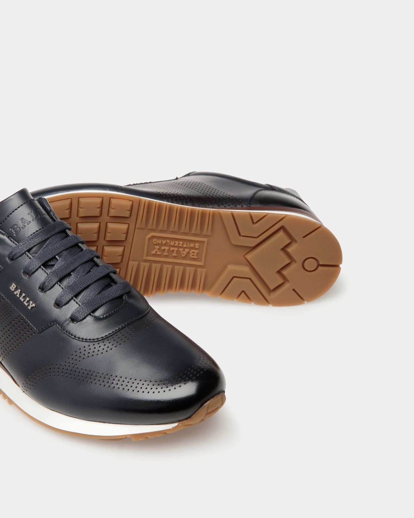 Asken Leather Sneakers In Midnight Blue