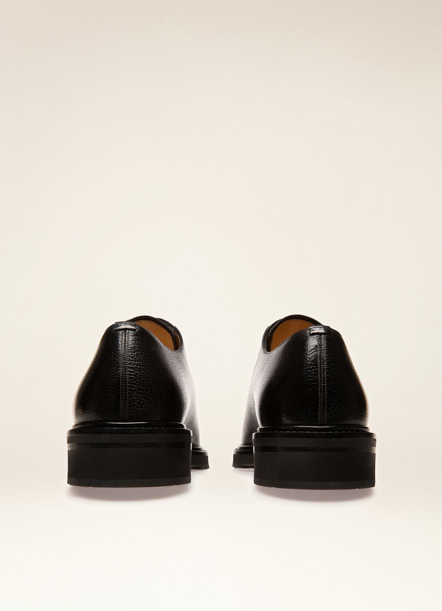 Meyrin Oxford in Black Grained Leather