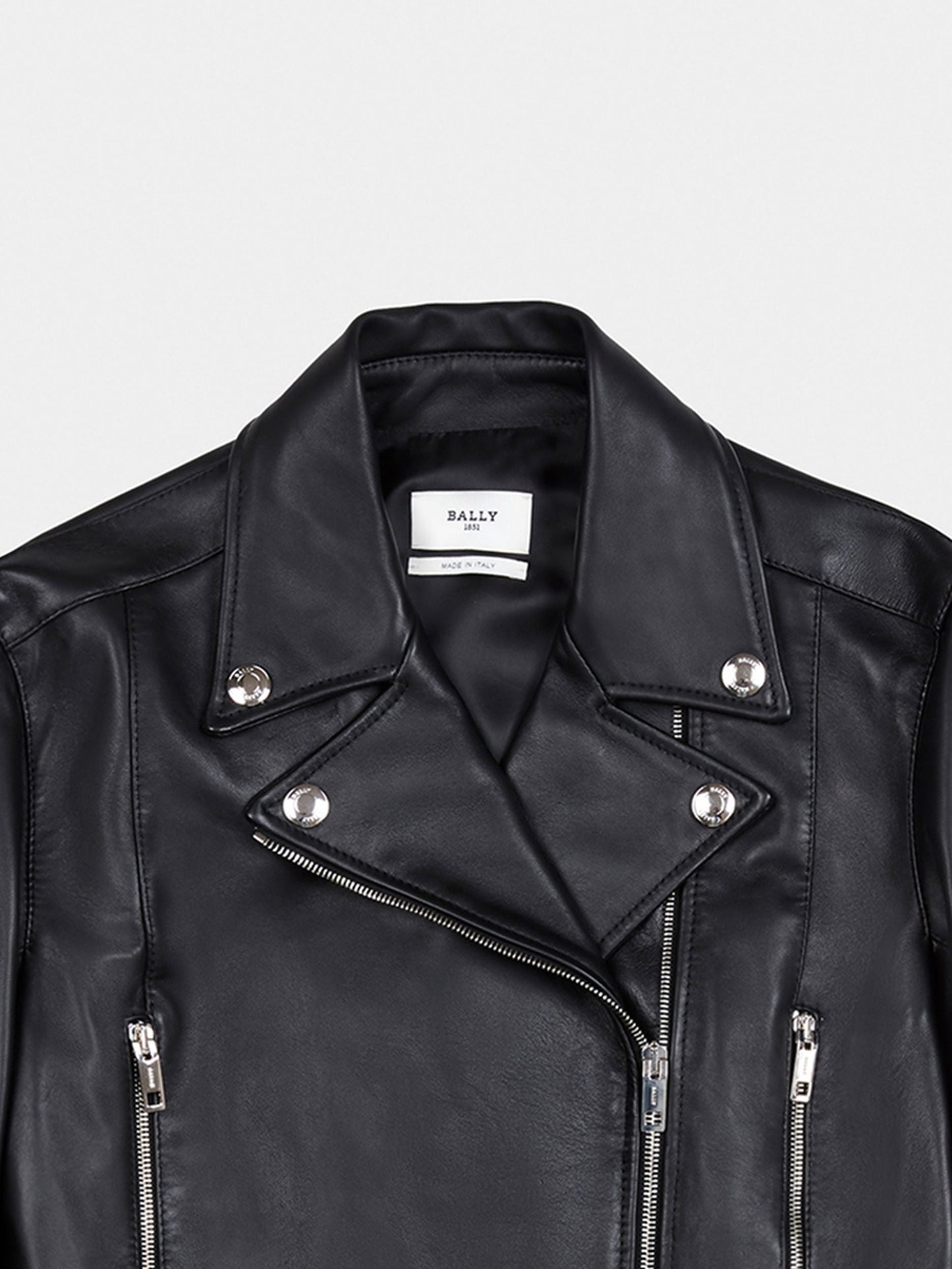 Jacket in Black Leather