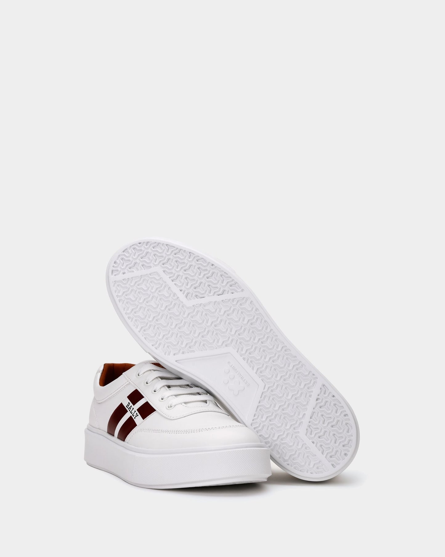 Sneaker in White Leather