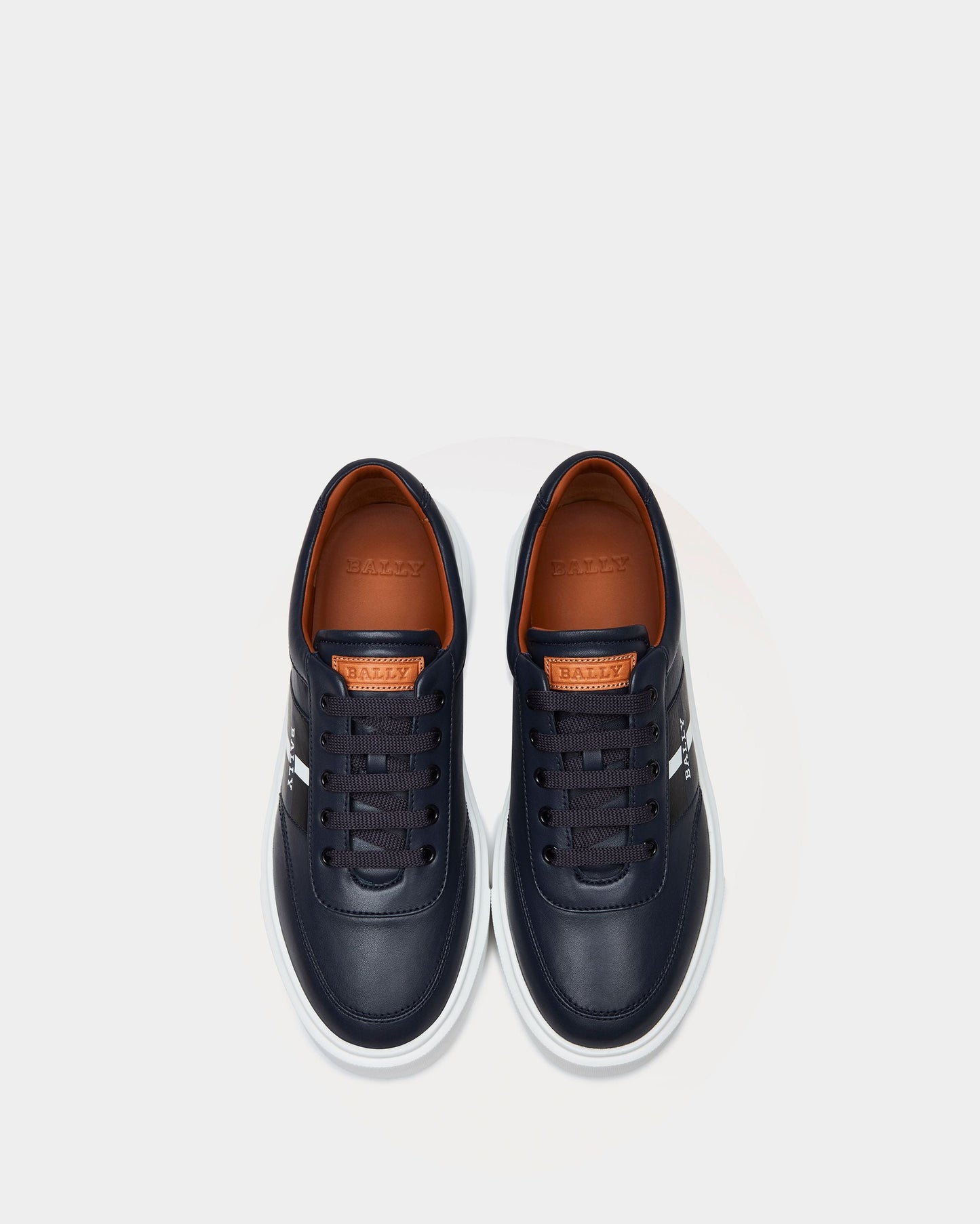 Sneaker in Blue Leather