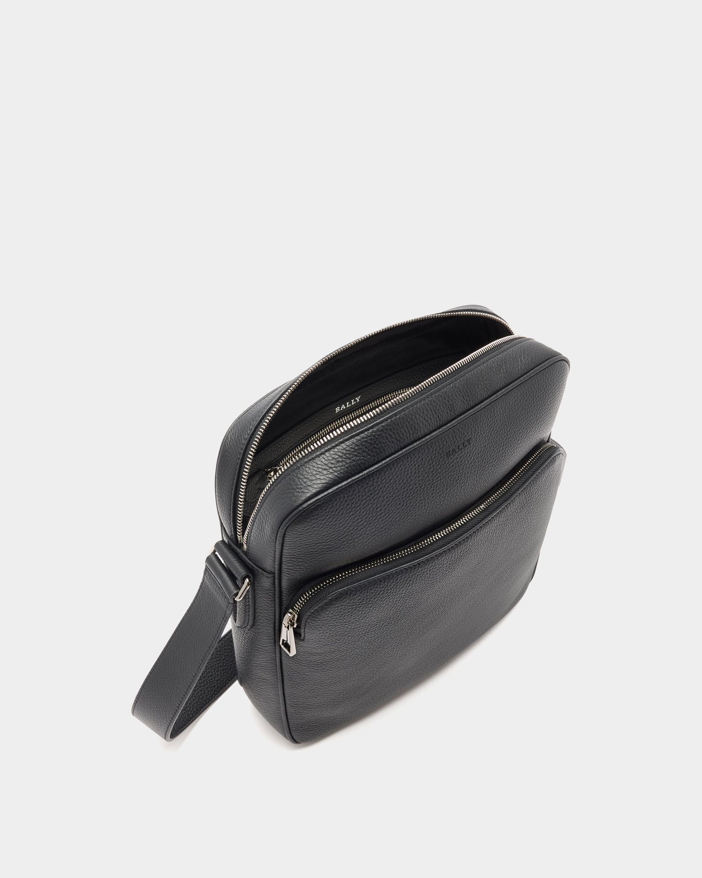 Crossbody Bag in Black Grained Leather