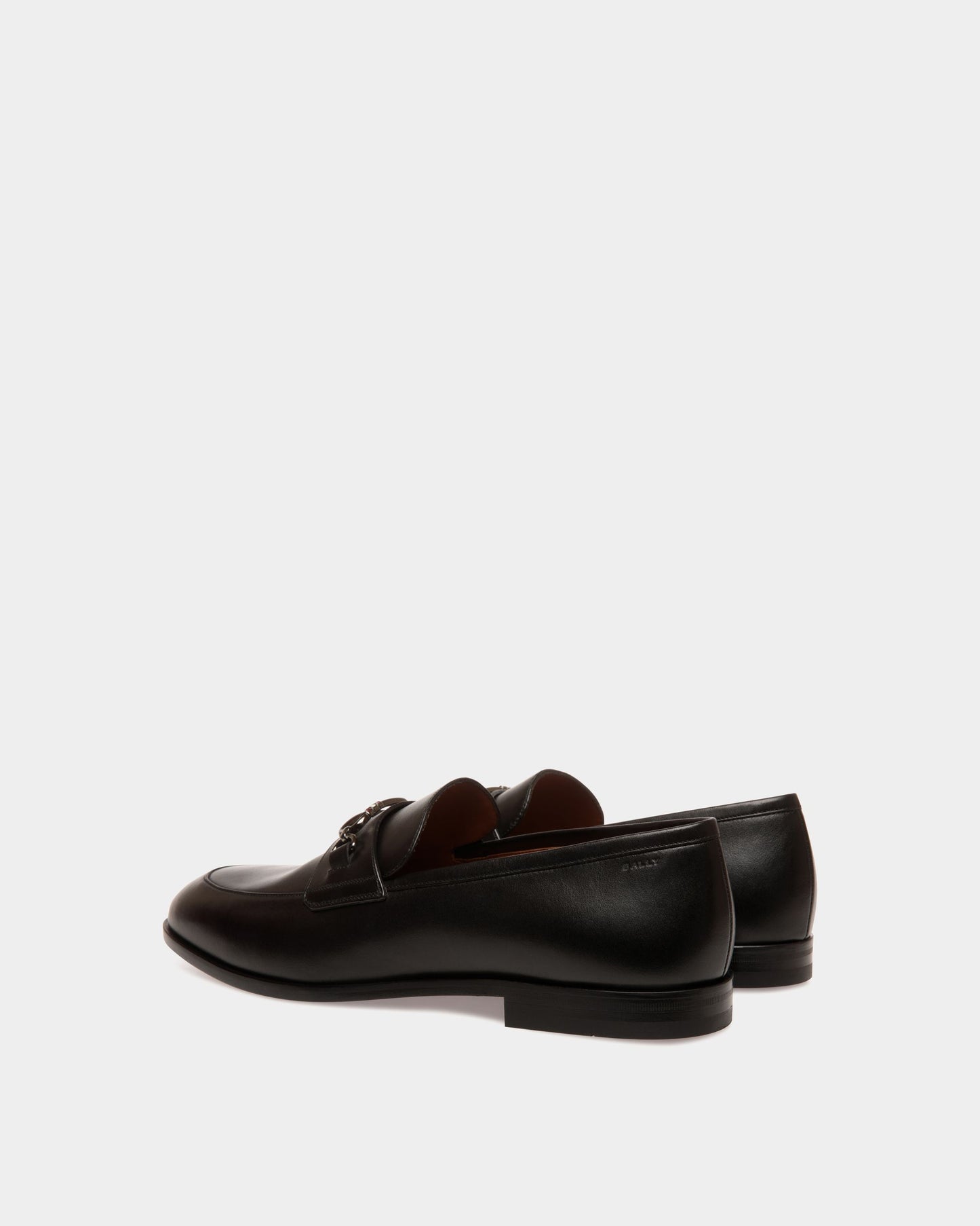 Loafer in Black Leather