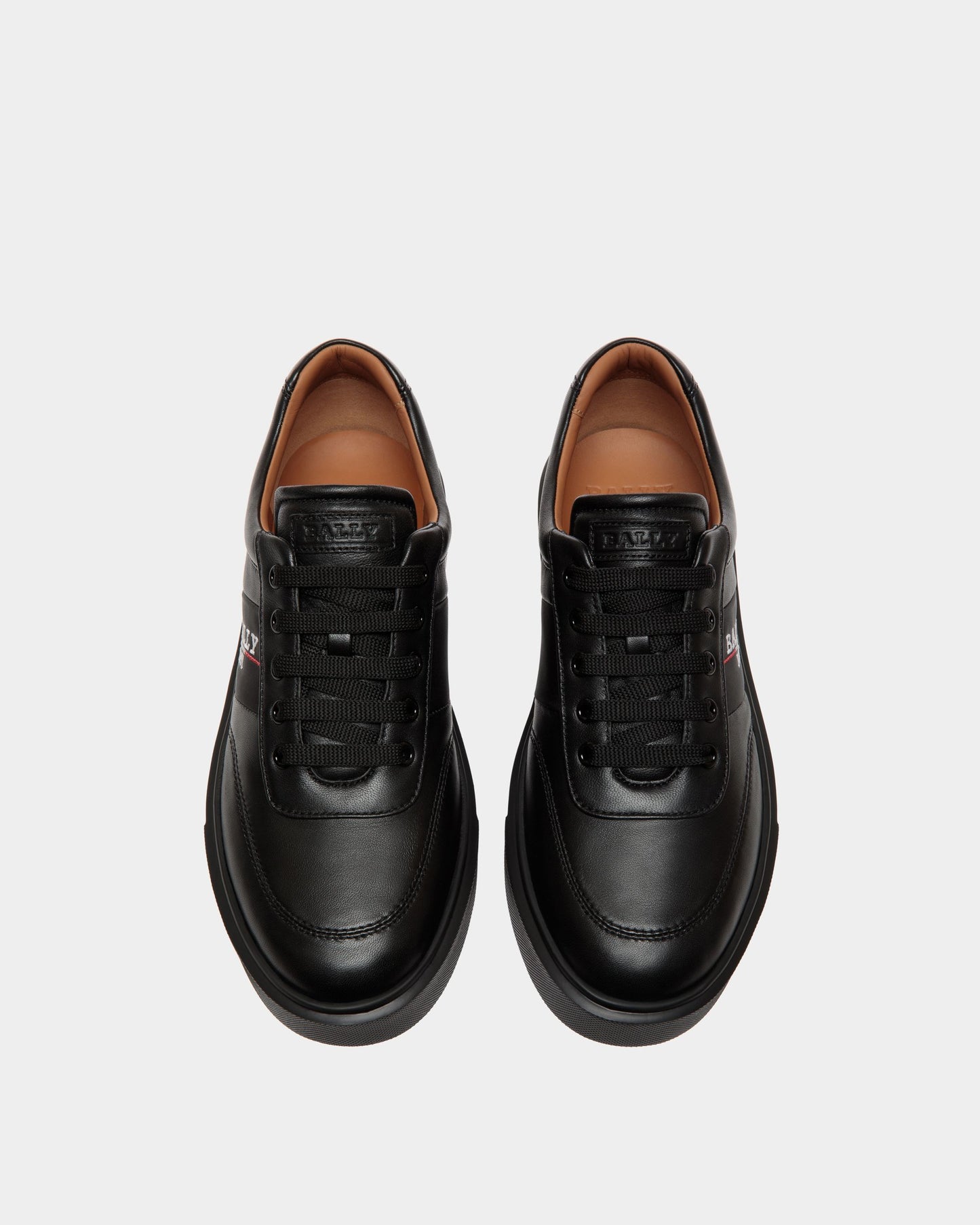 Sneaker in Black Leather