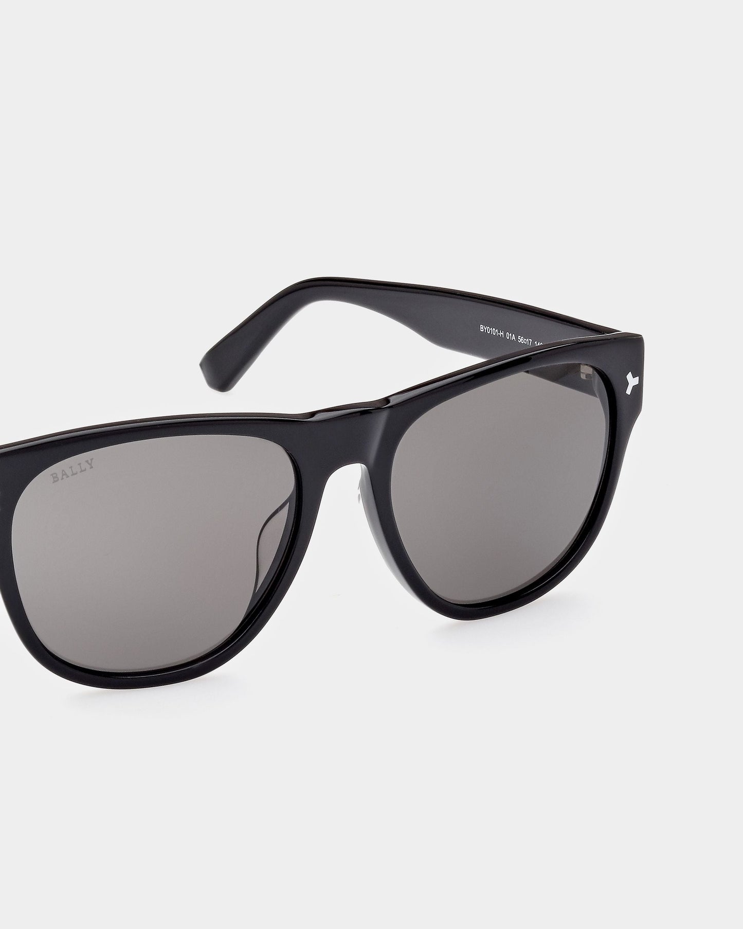 Medel Acetate Sunglasses In Black Acetate Sunglasses In Black