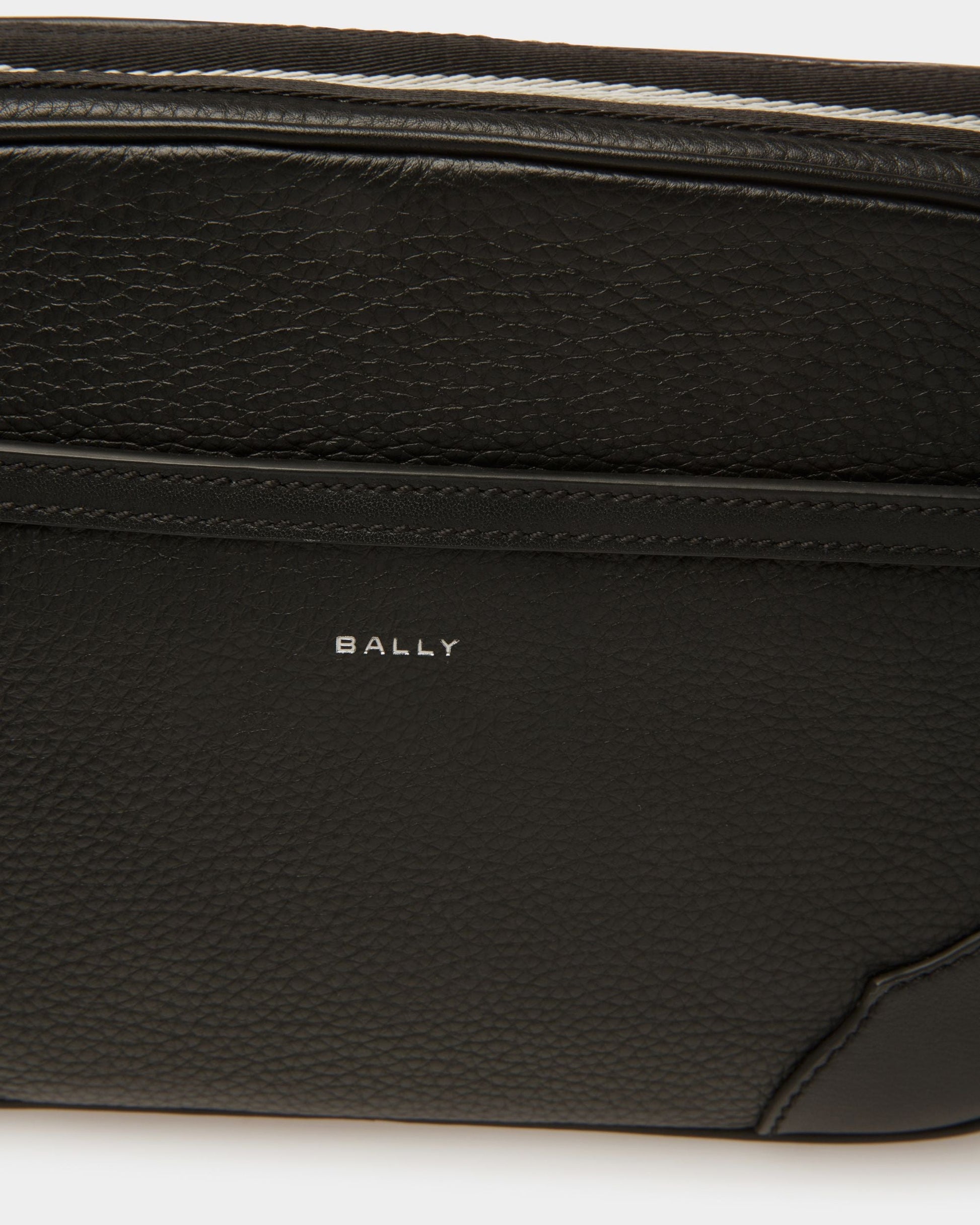 Bord Day | Men's Crossbody | Black Leather | Bally | Still Life Detail