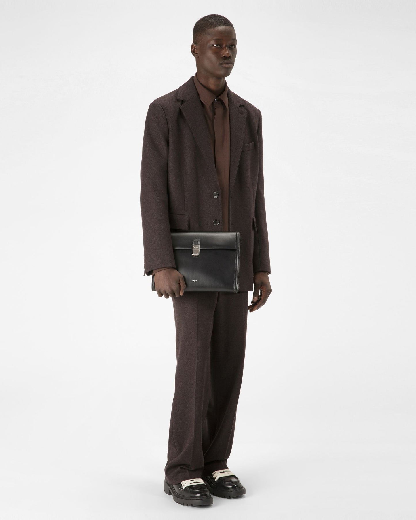 Soryan Leather Portfolio In Black