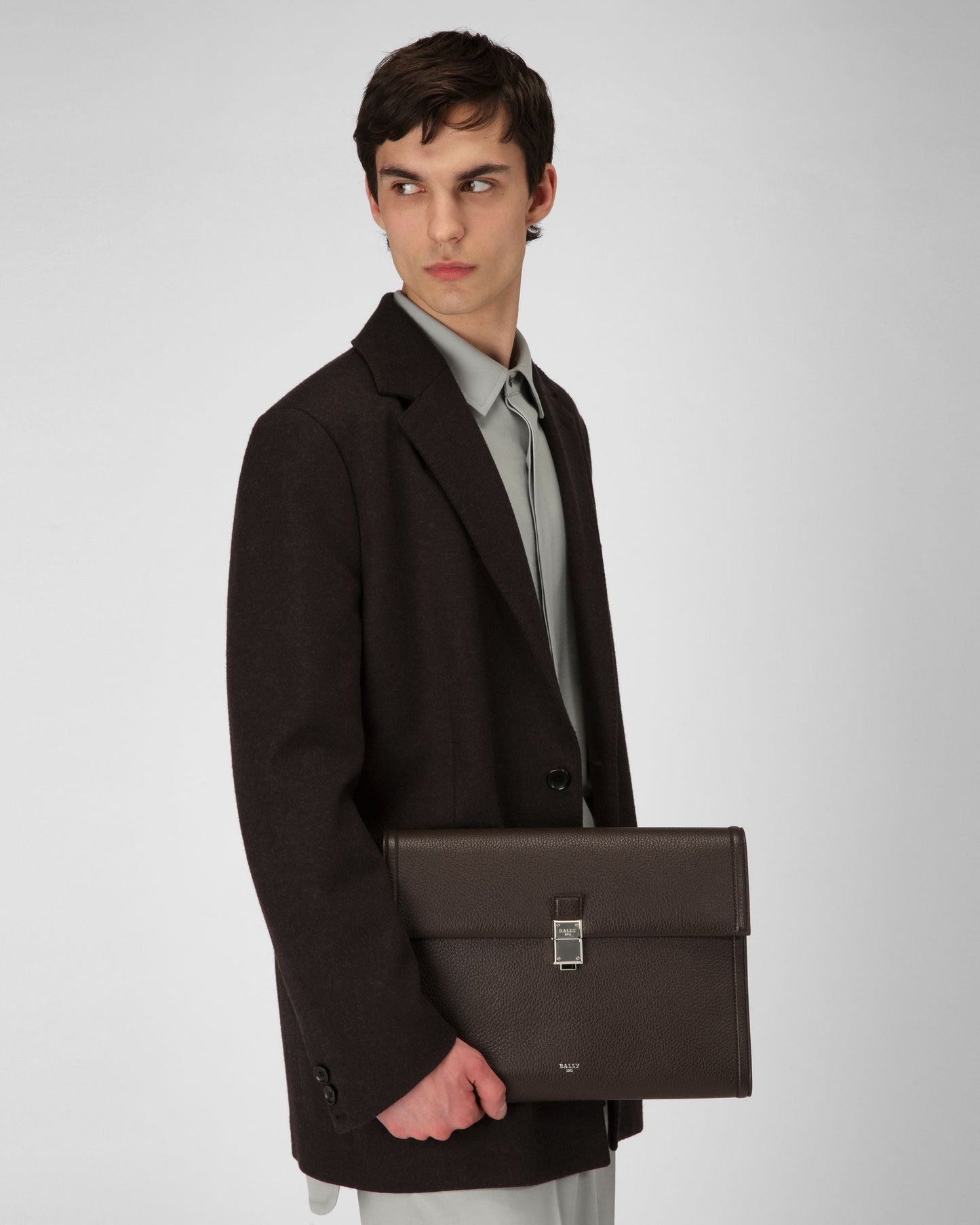 Soryan Leather Portfolio In Ebony Brown