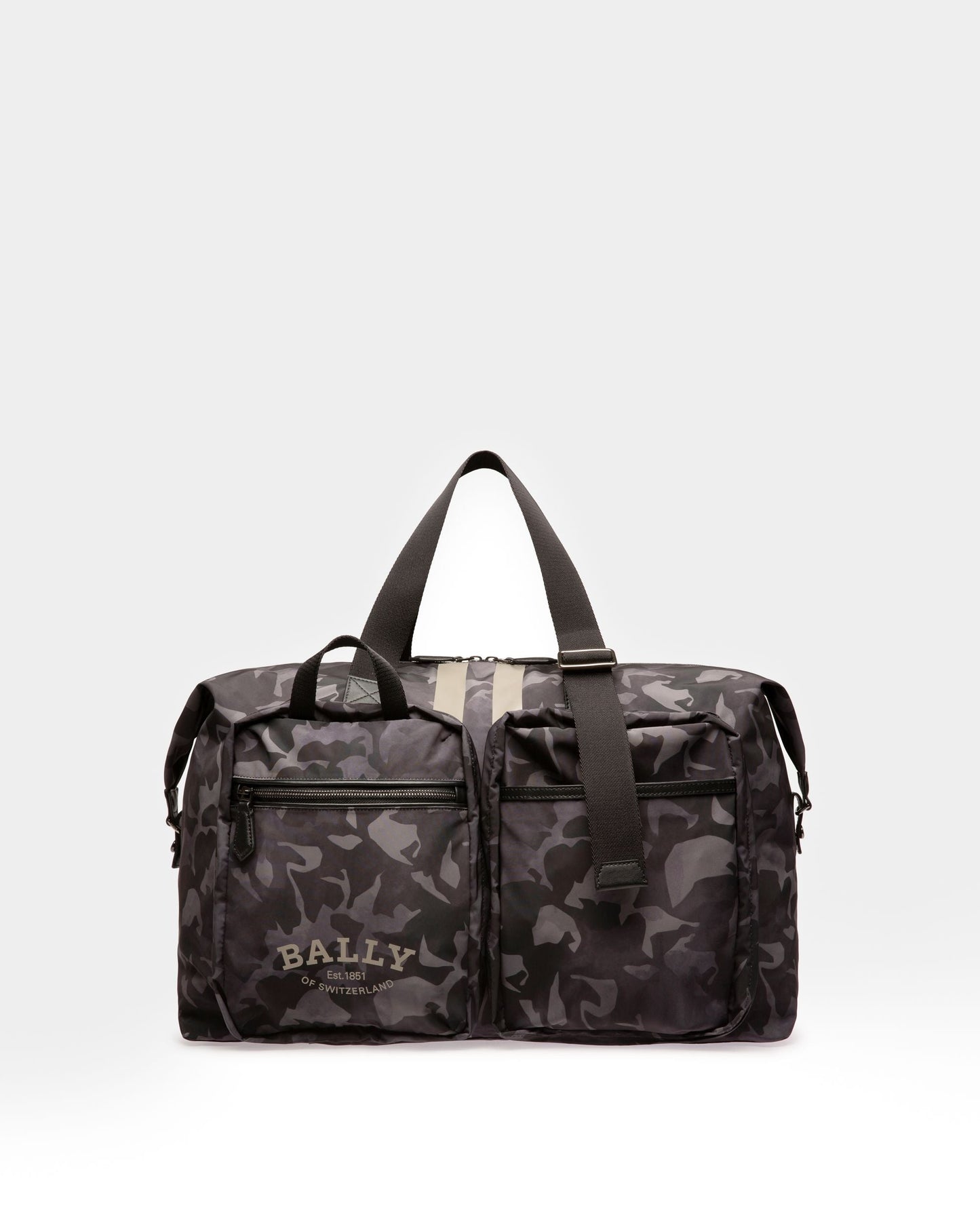 Fesder Nylon Weekender Bag In Black