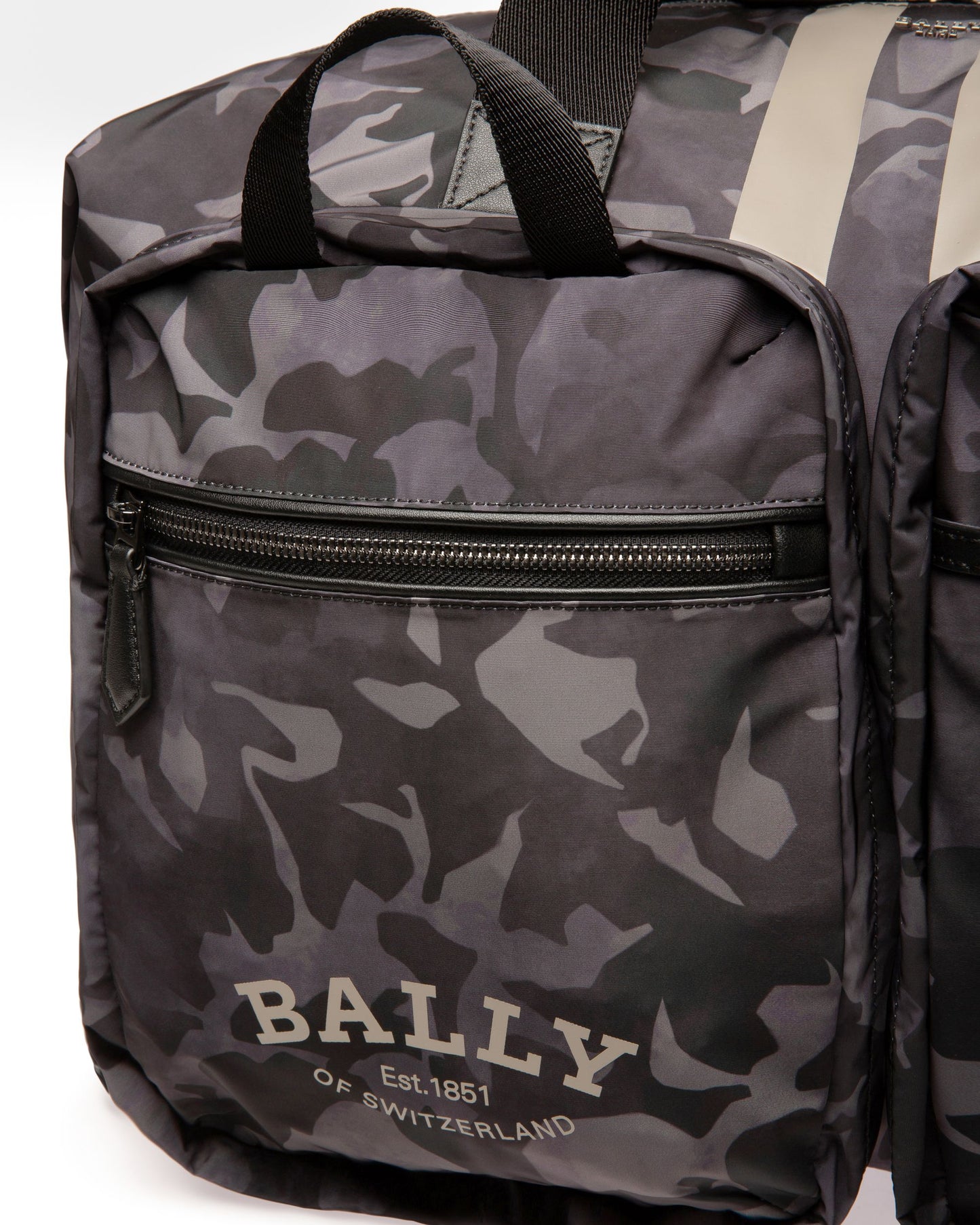 Fesder Nylon Weekender Bag In Black