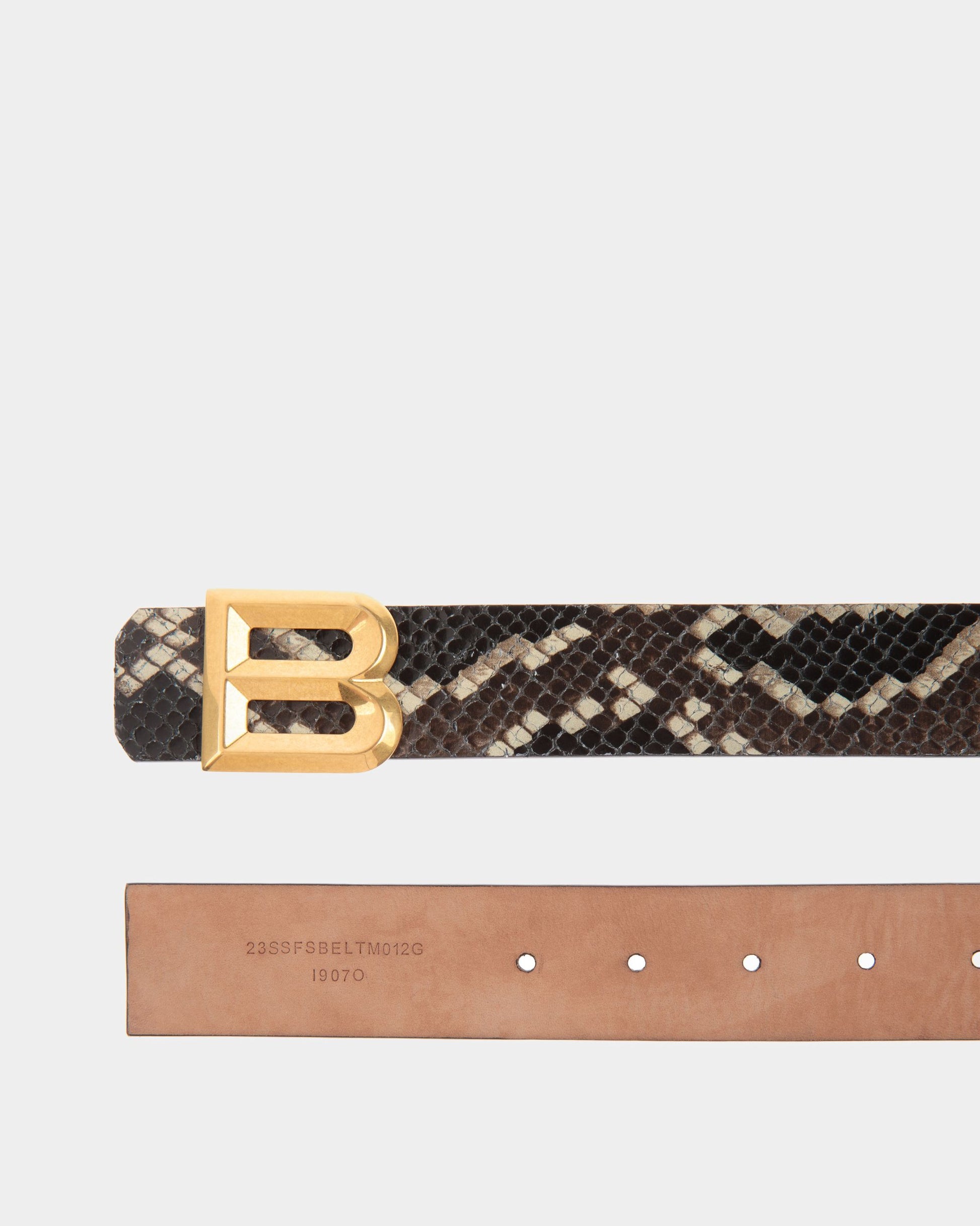 B Bold 35mm Belt | Men's Belt | Black Leather | Bally | Still Life Detail