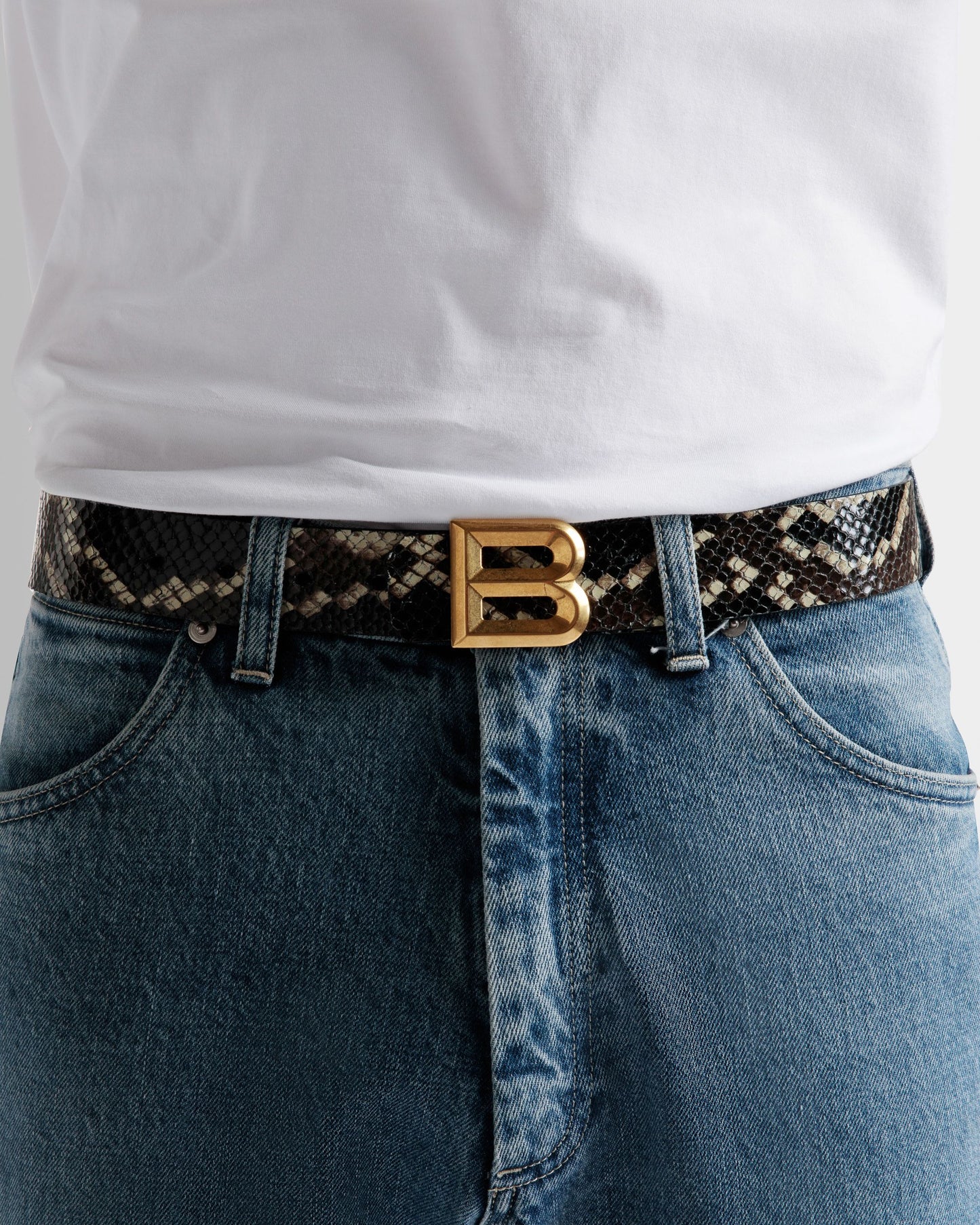 B Bold 35mm Belt | Men's Belt | Black Leather | Bally | On Model Front