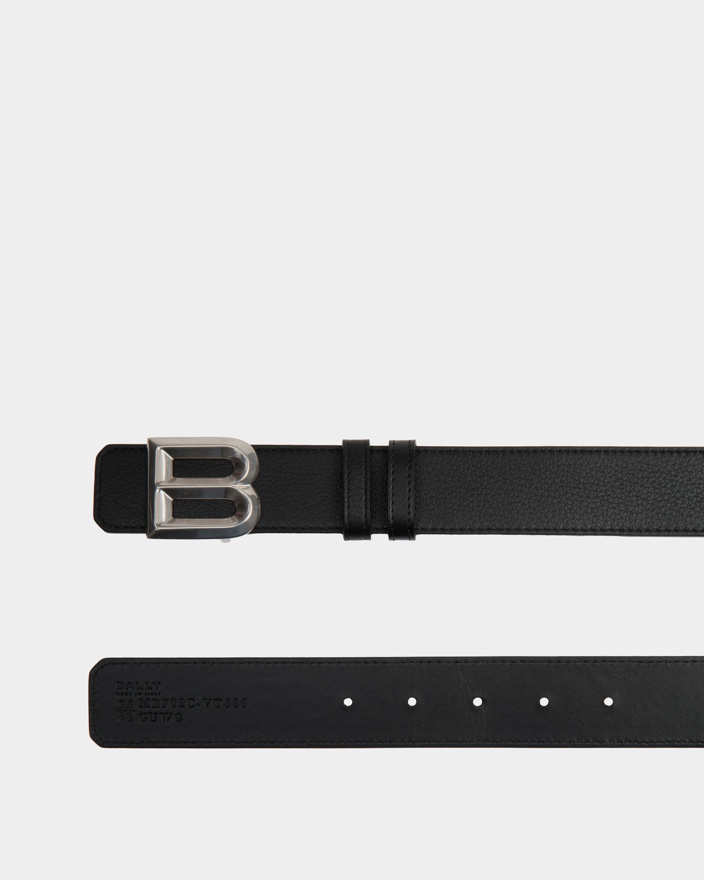B Bold 35mm Belt | Men's Belt | Black Leather | Bally | Still Life Detail