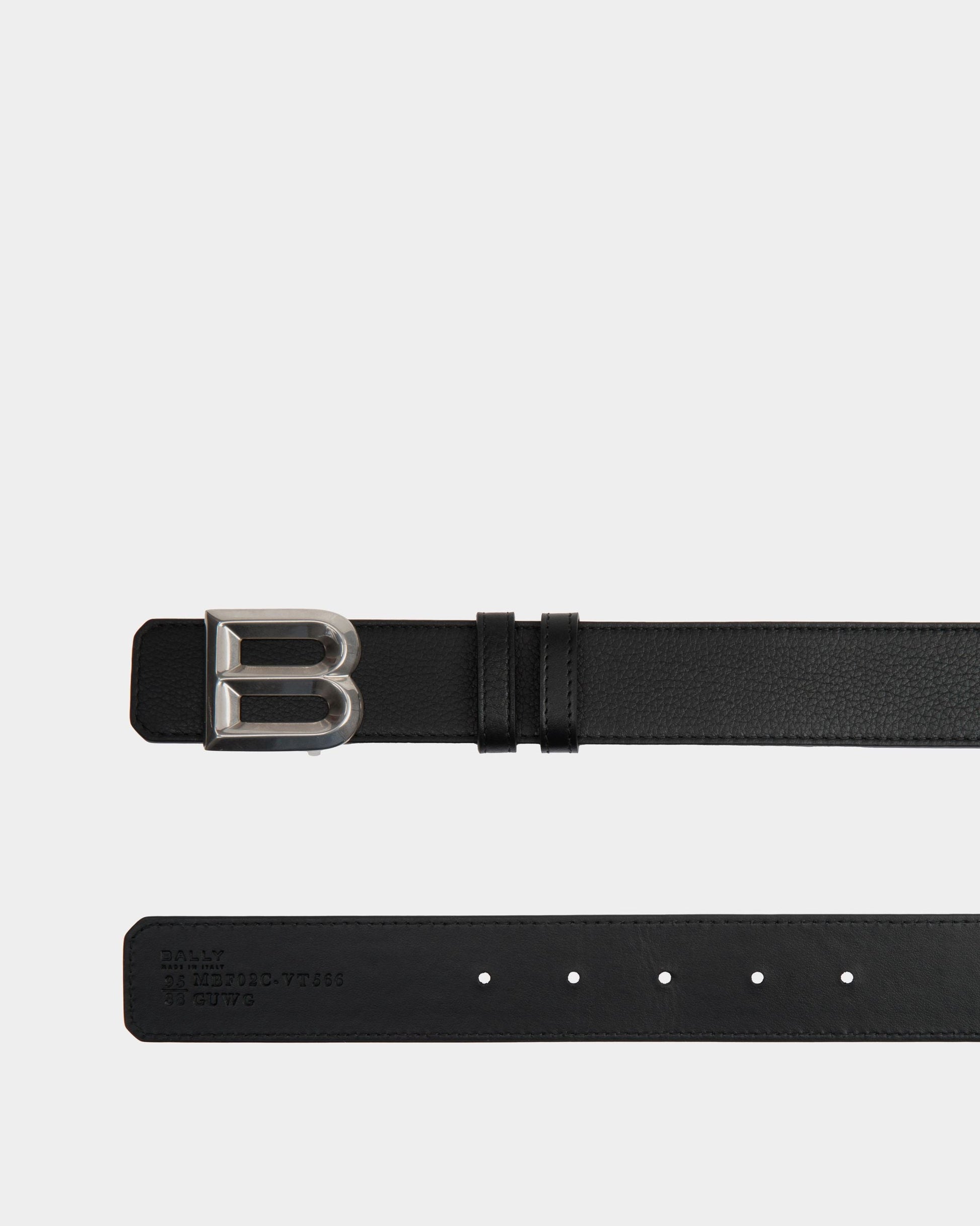 B Bold 35mm Belt | Men's Belt | Black Leather | Bally | Still Life Detail