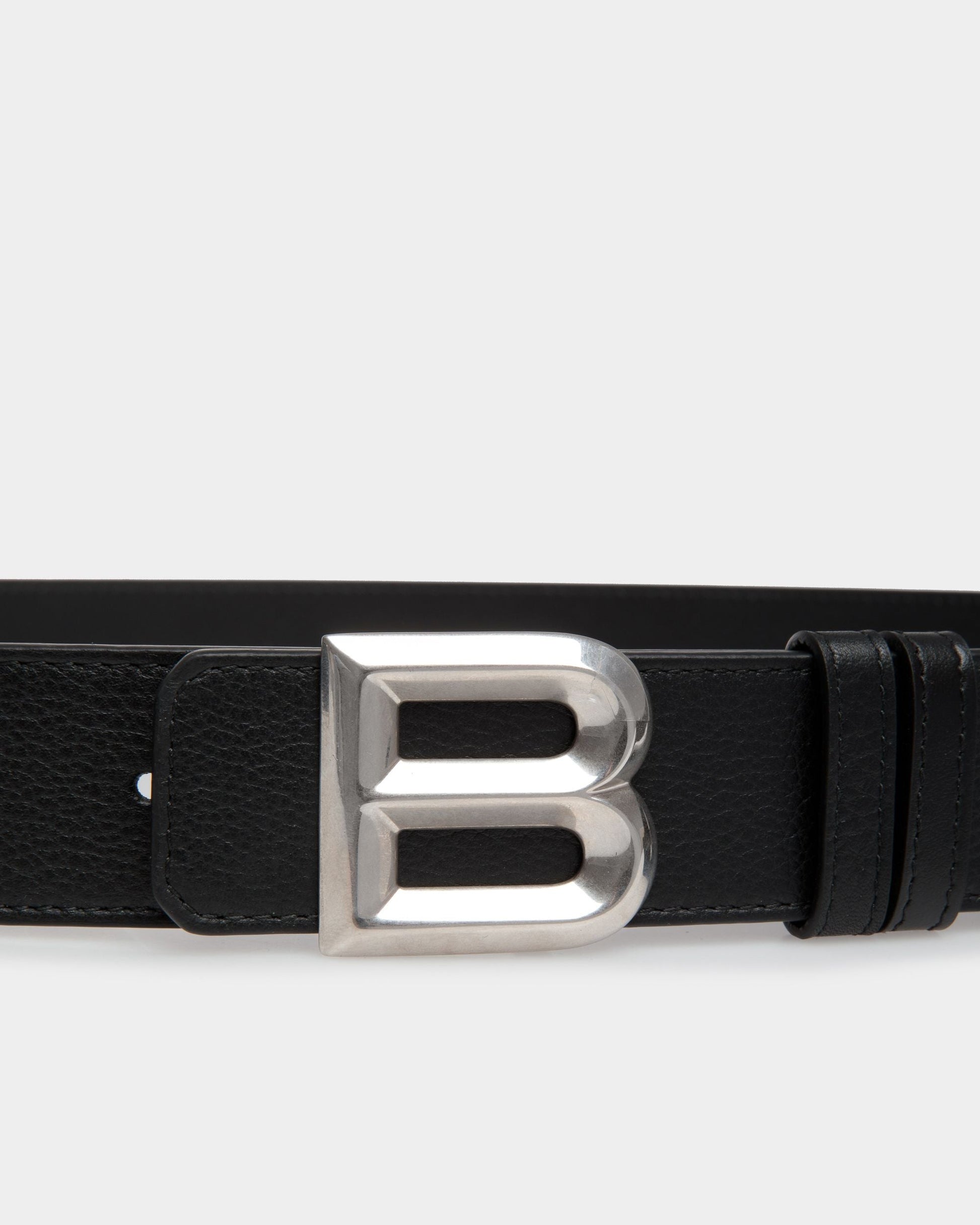 B Bold 35mm Belt | Men's Belt | Black Leather | Bally | On Model Front