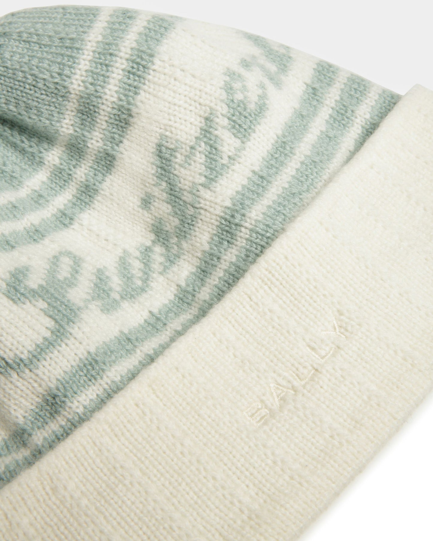 Wool Jacquard Hat In Light Blue & Bone