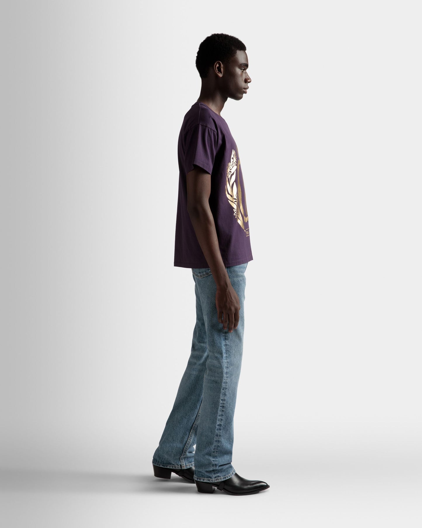 Foiled T-Shirt | Men's T-Shirt | Orchid Cotton | Bally | On Model 3/4 Front