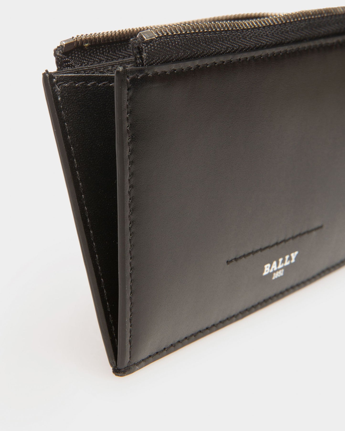 Scord Leather Card Holder In Black