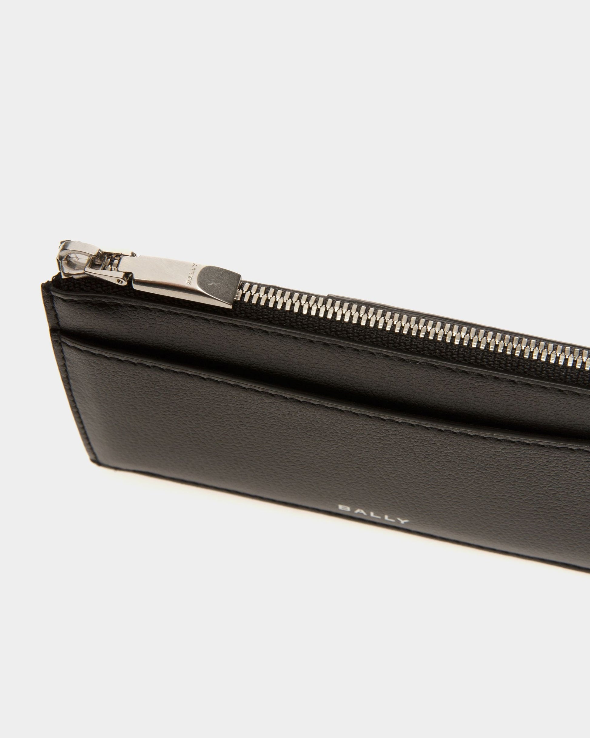 Banque Business Card Holder | Men's Business Card Holder | Black Leather | Bally | Still Life Detail